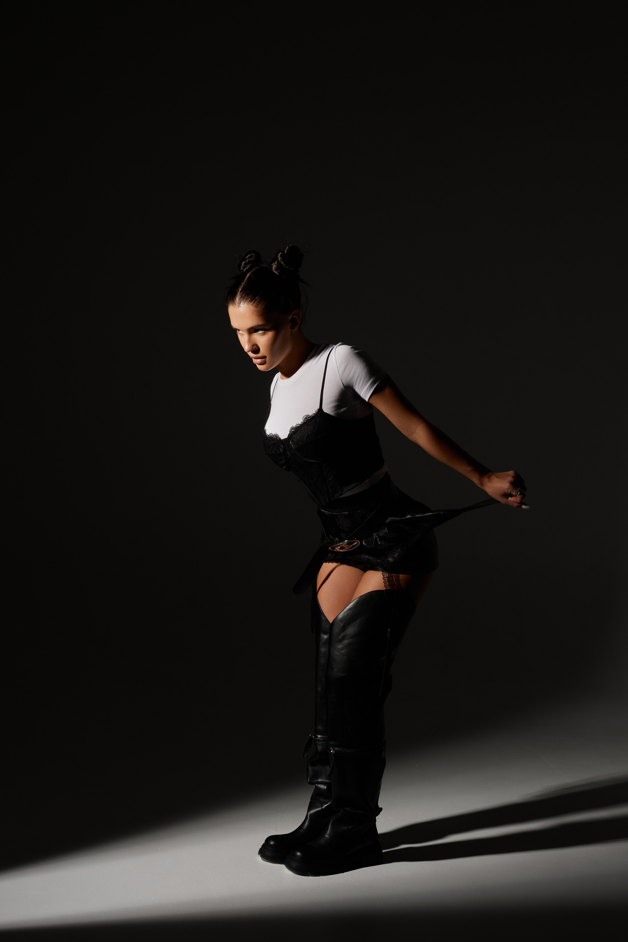 Студийная. Фотограф Эдуард Суровый