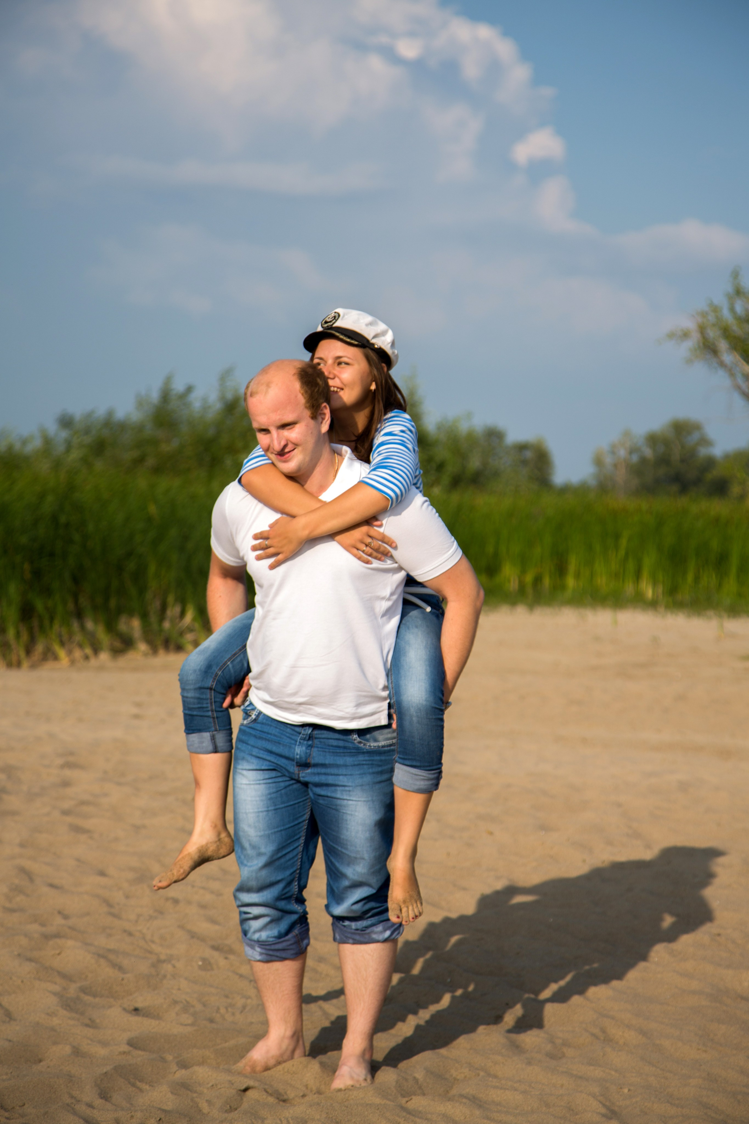Фотосъемка Love Story на Волге. Свадебный фотограф, видеограф в Самаре, Самарской области. Видеосъемка