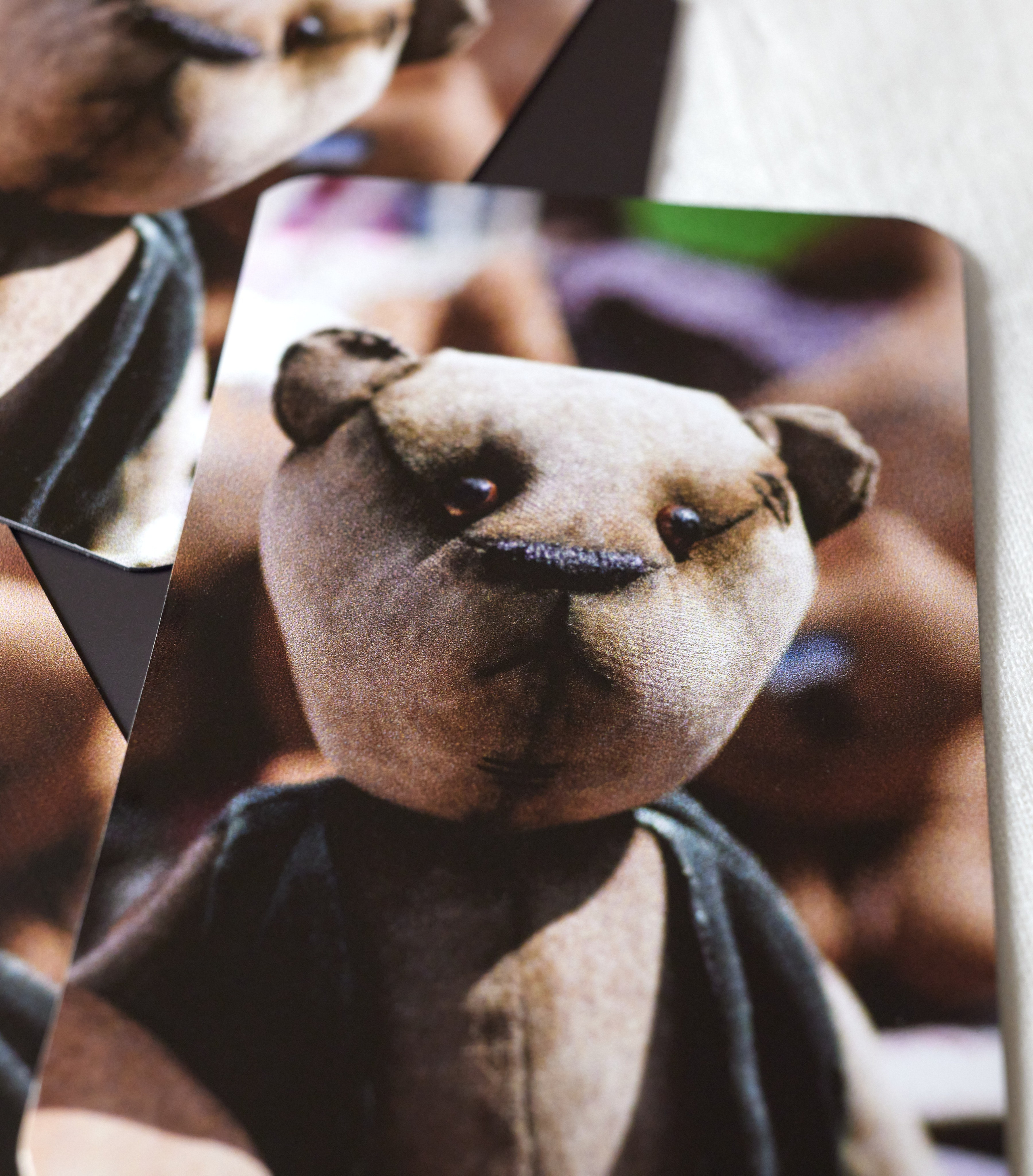 Имидж Технологии — Производство сувенирных магнитов, заливных этикеток и значков. Репортажная фотография в Кирове Кировской области