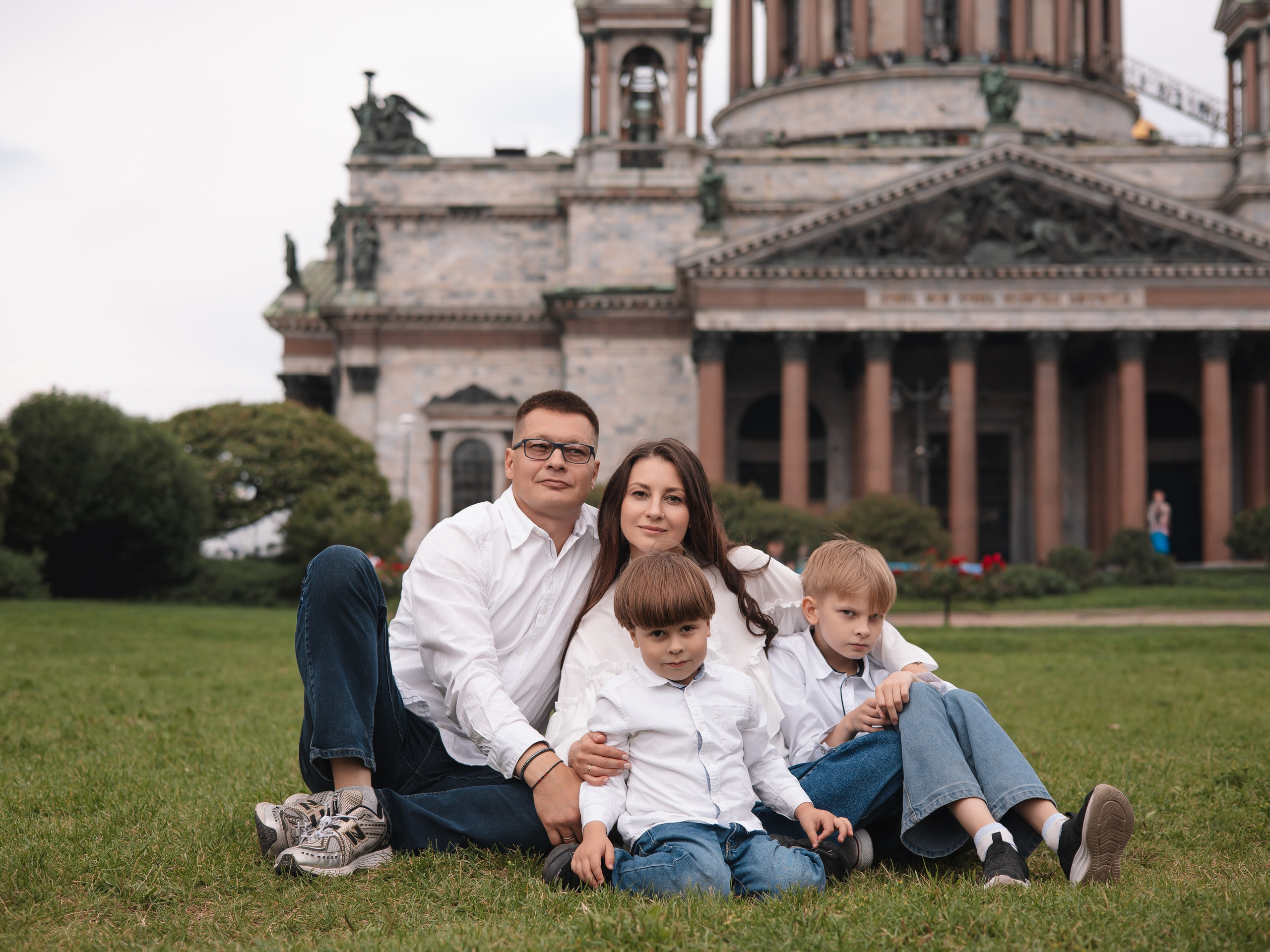 Саша+Саша=Лев и Лука. Семейный фотограф в Санкт-Петербурге. Запечатление мгновений и ярких воспоминаний в Вашей жизни
