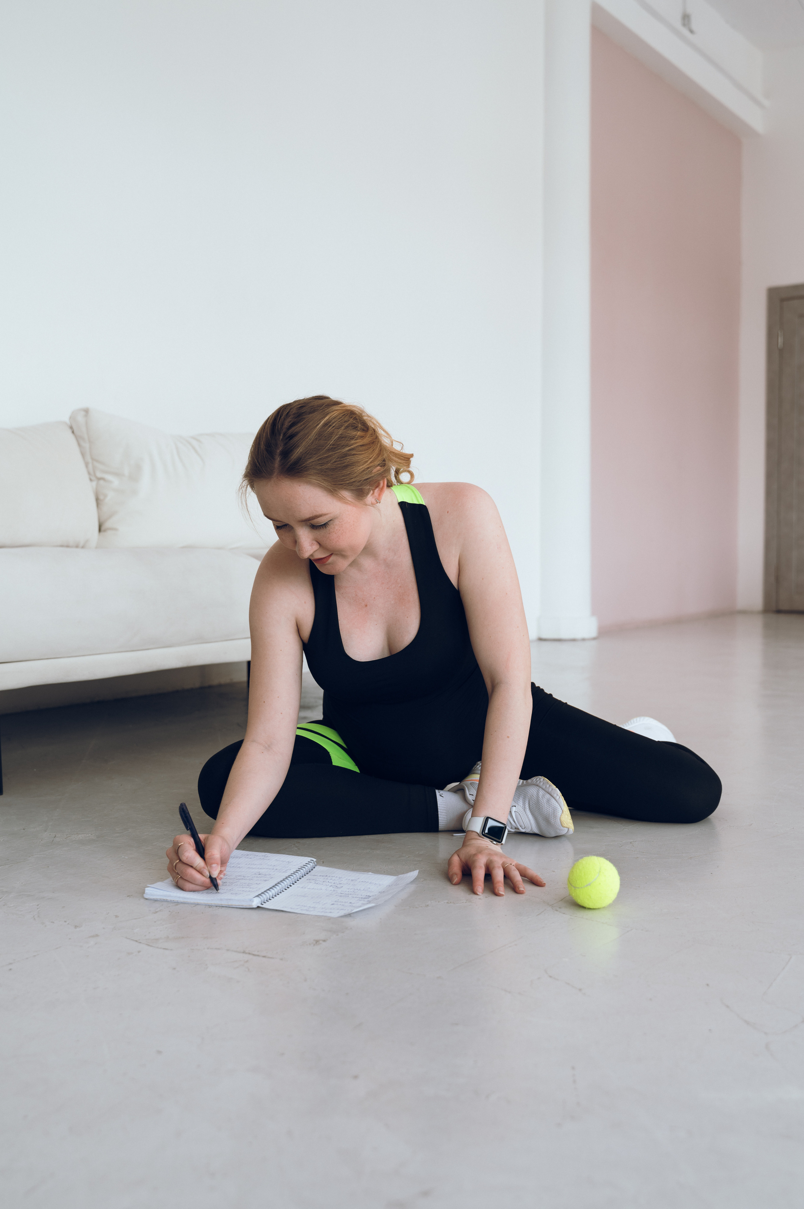 Маша — тренер послеродового восстановления. Портретный и семейный фотограф в Екатеринбурге Мария Чахеева