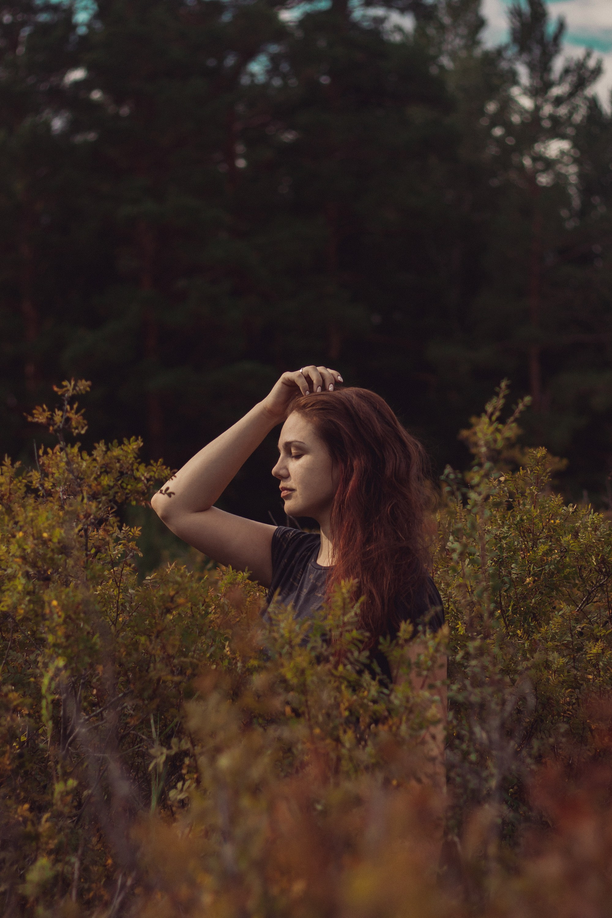 Саша во мхах / Каркаралинск. Фотограф Наталья Гончарова. Снимаю живые портреты в Алматы