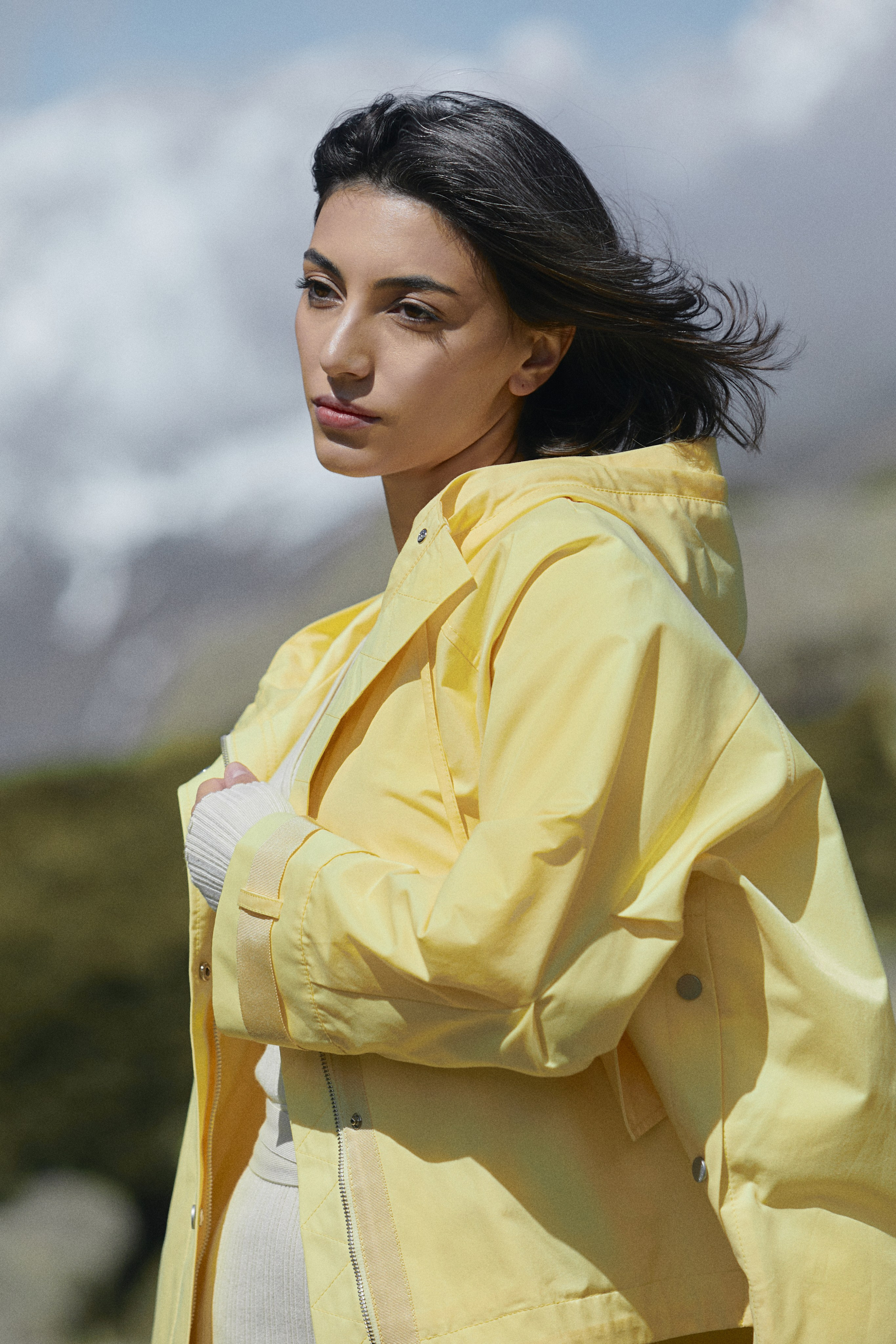 Съемка для бренда в горах. Фотограф Продюсер в горах КБР / Москва  Нальчик Горы