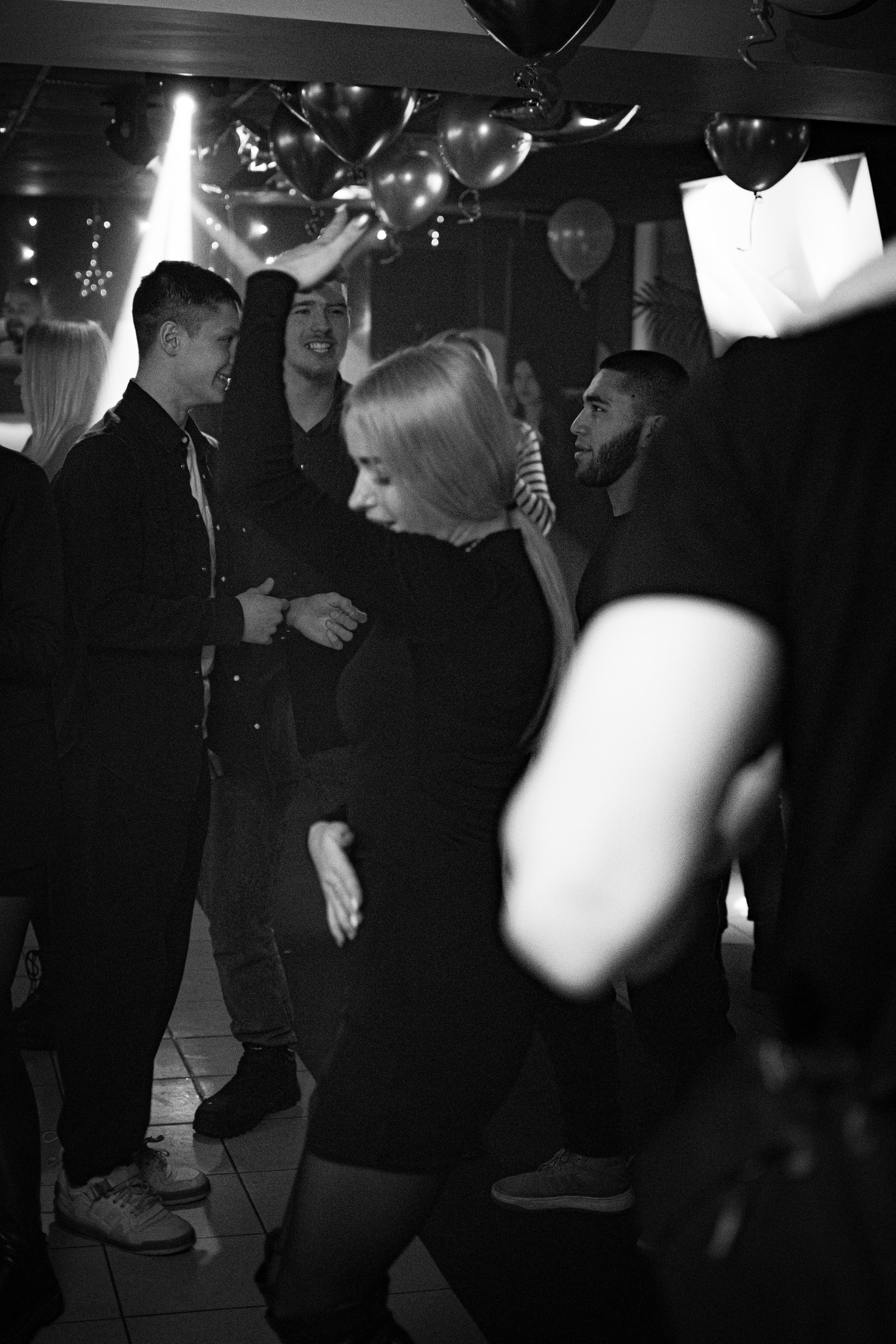 HOLLYWOOD / 6 YEARS. Photokarish