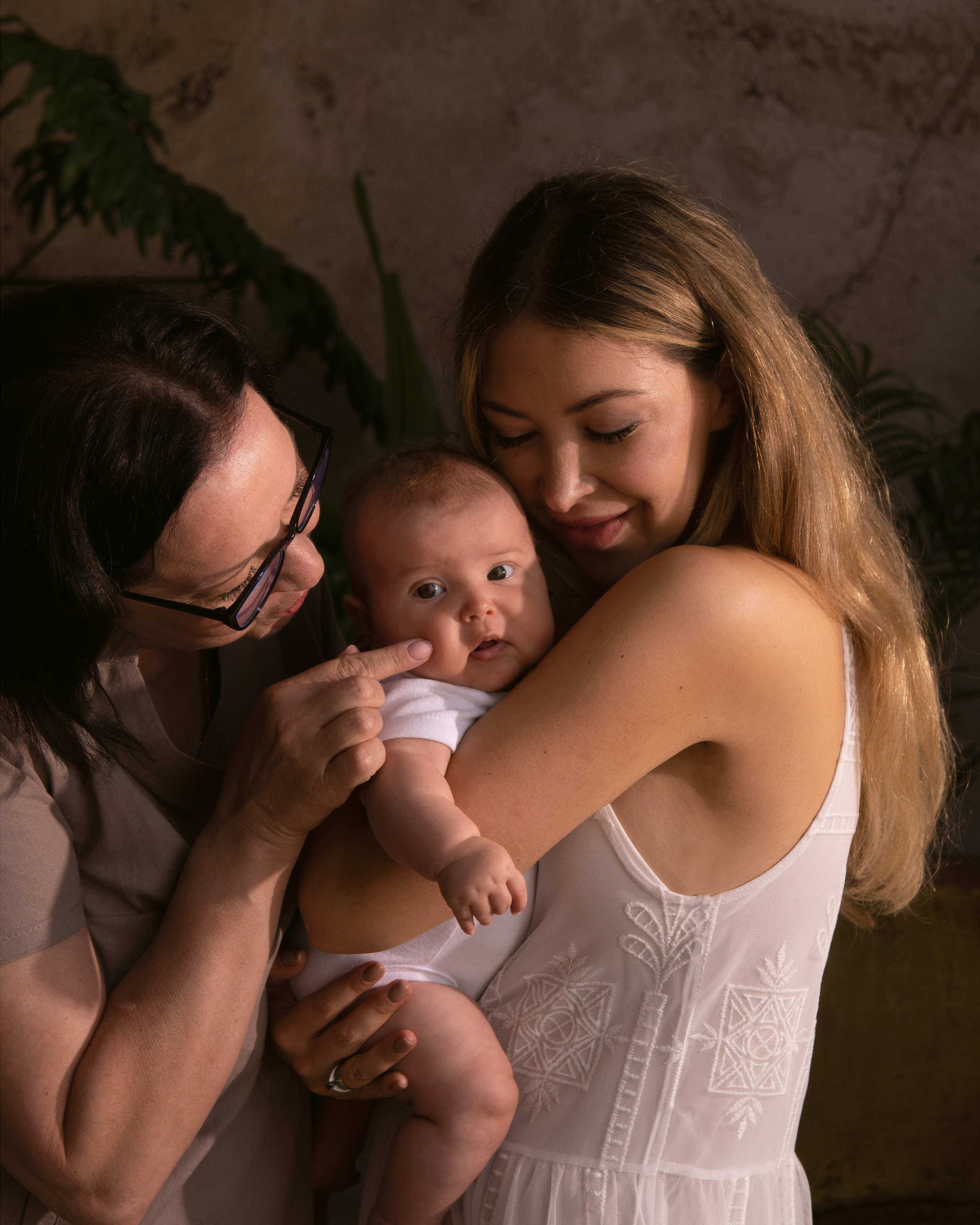 Anastasia y Olivia. Wedding Photographer in Barcelona and Medellin