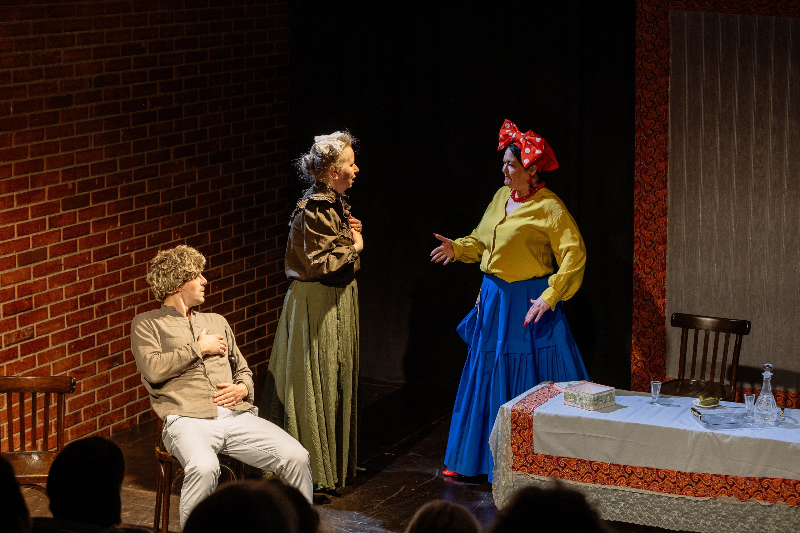 Театр Арт-Авеню _ Женитьба Бальзаминова. Фотограф Юлия Мальцева