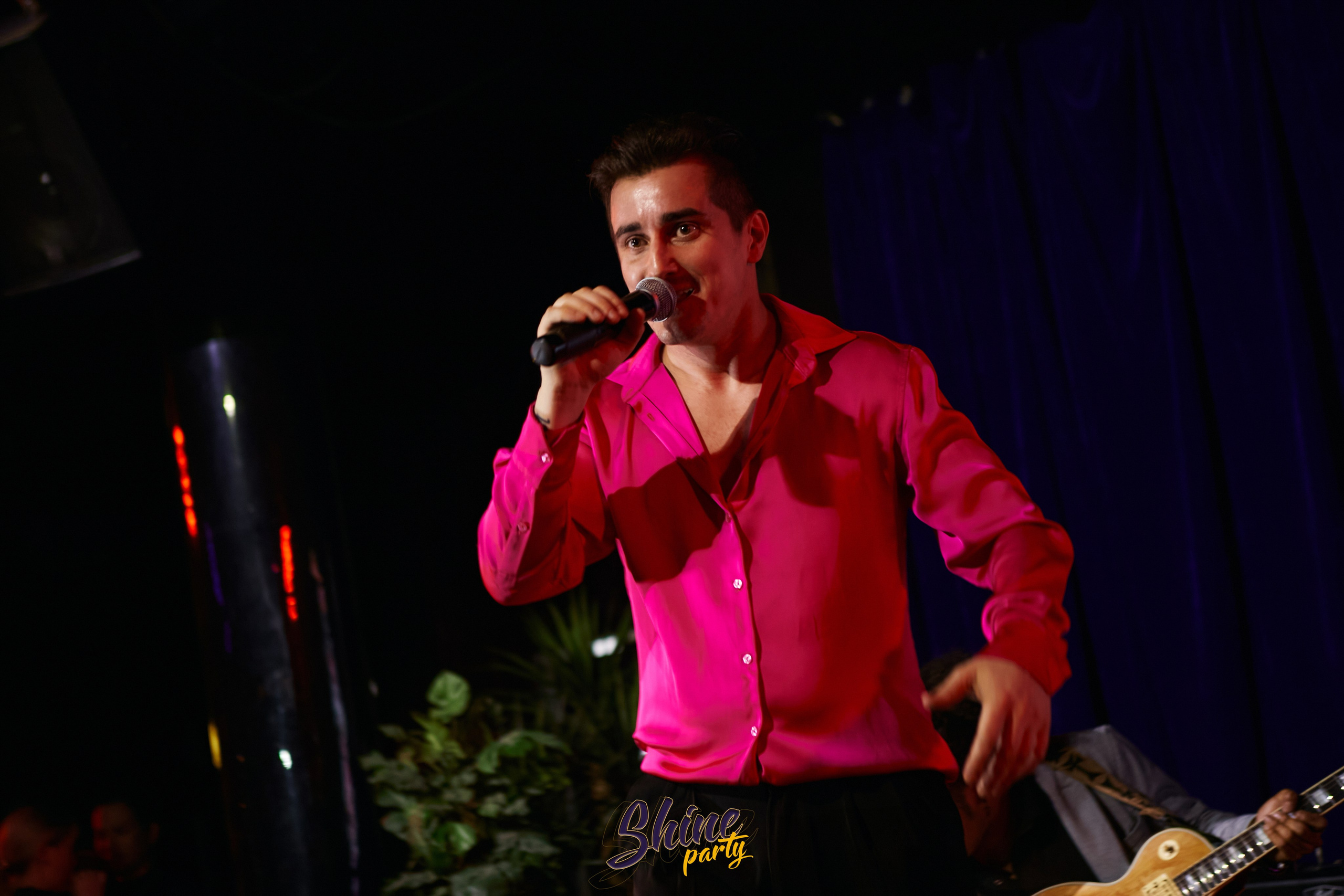 Shine party bachata. Свадебный фотограф