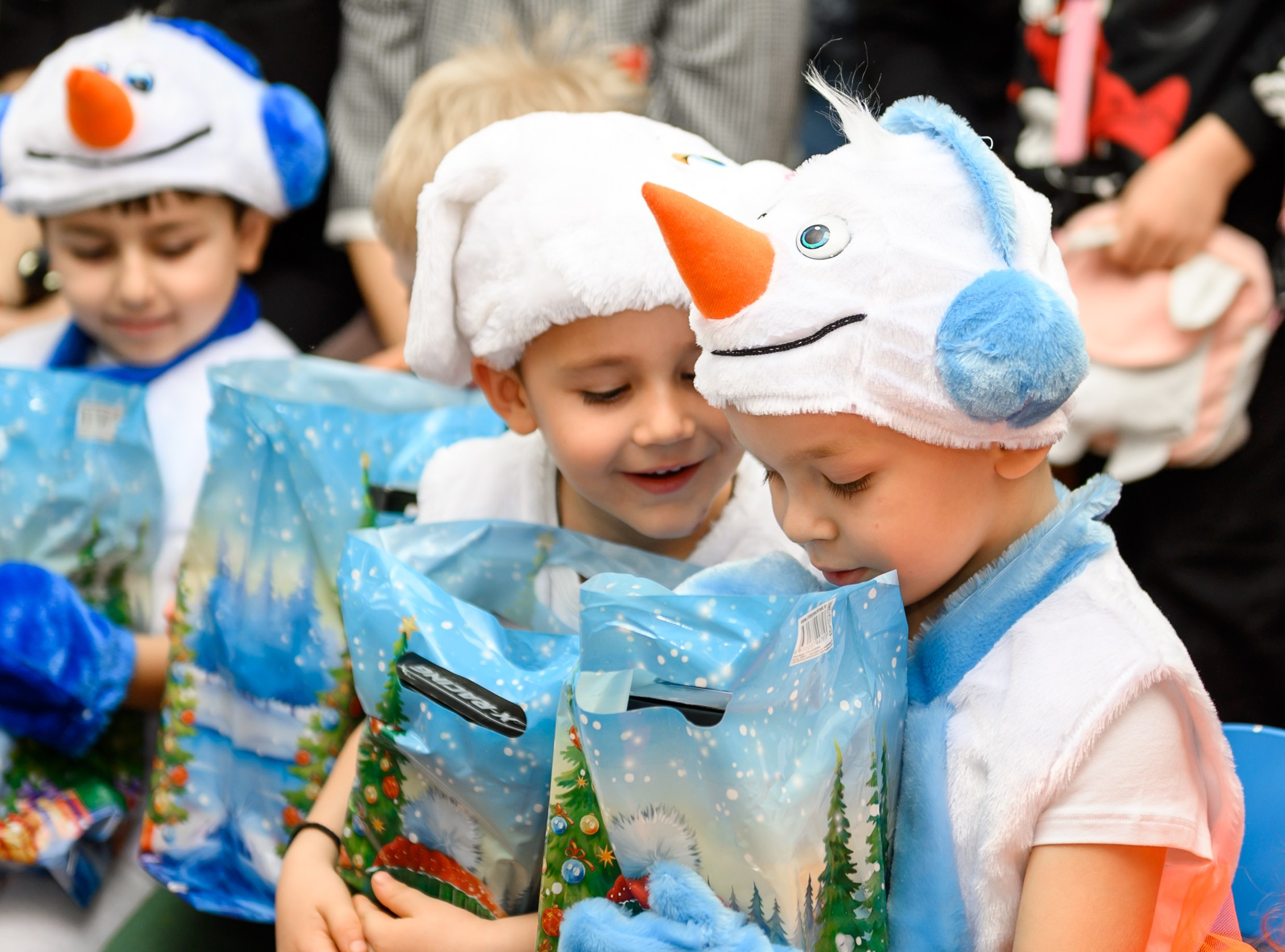 Елка 2025 садик Адлер. Свадебный и семейный фотограф София Невская