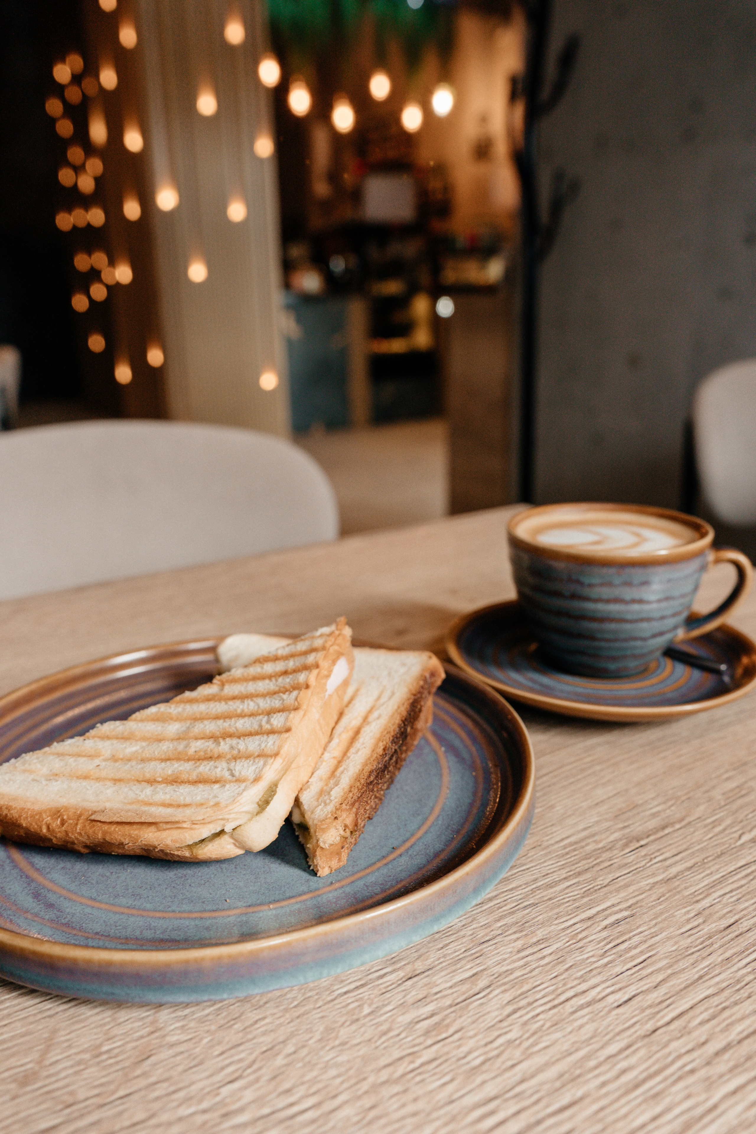Контент- съёмка для кофейни «ЗАРЯД». Ваш семейный фотограф в Минске — Вика Трегубова
