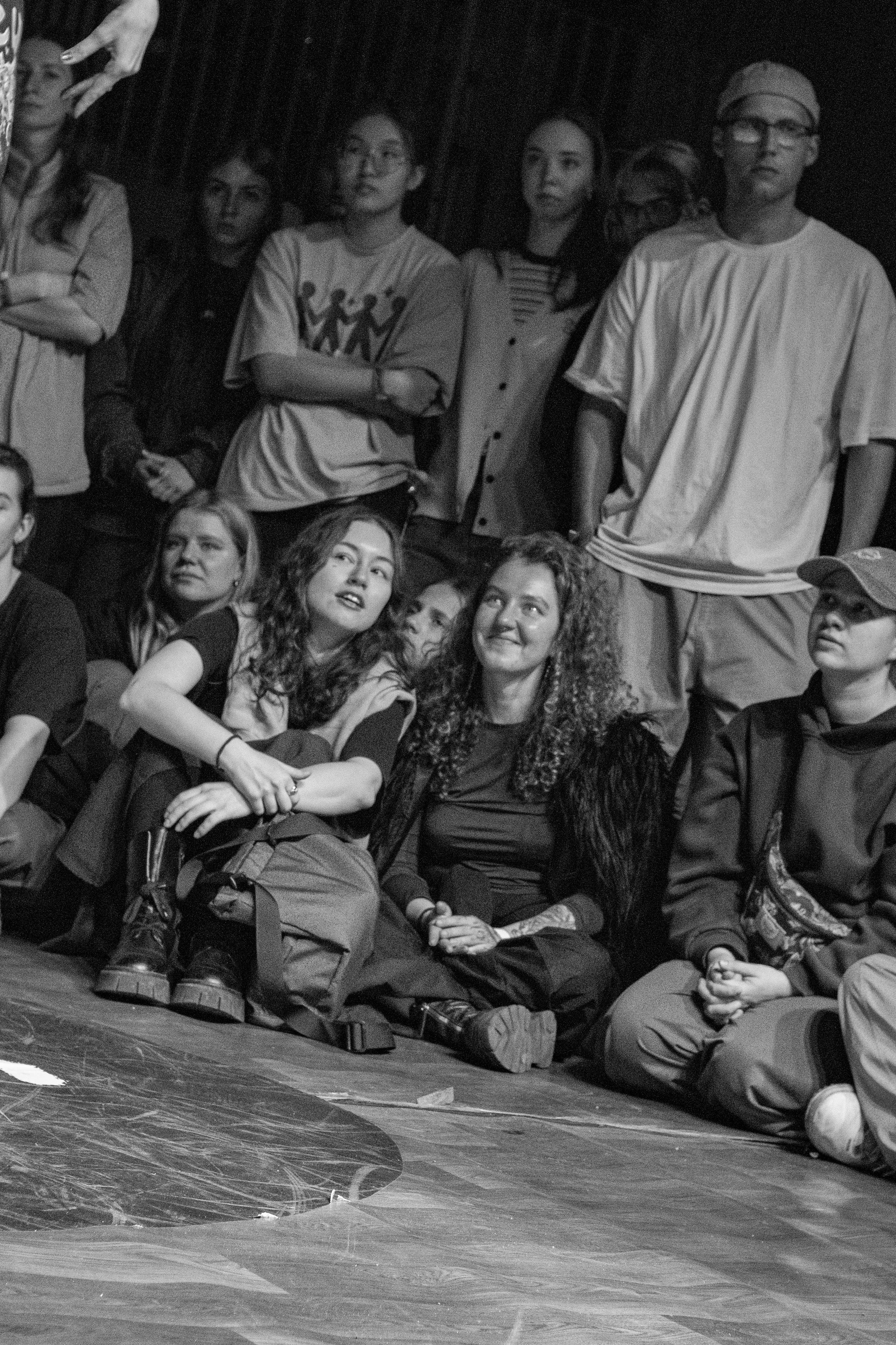 LORDS OF THE UNDERGROUND 27/10/25 (@youlovebu). Соня бу тебя сфоткала