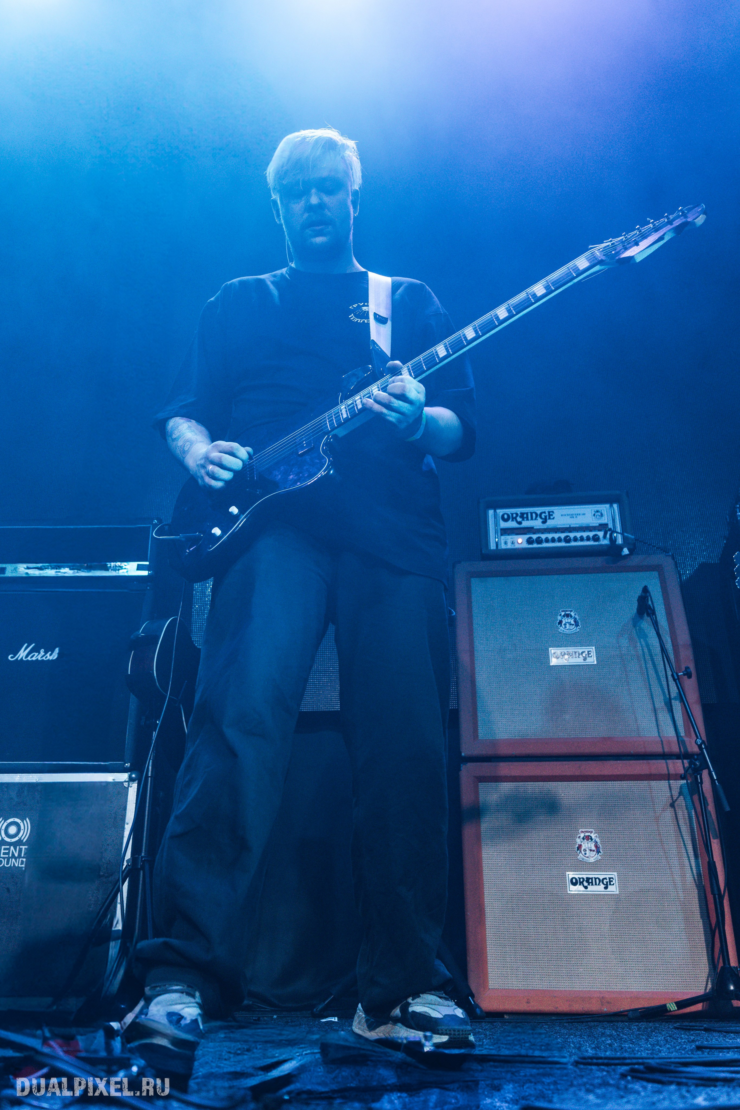 DenDerty концерт в Москве 30.03.2025. Магия музыки в кадре: Концертная Фотография