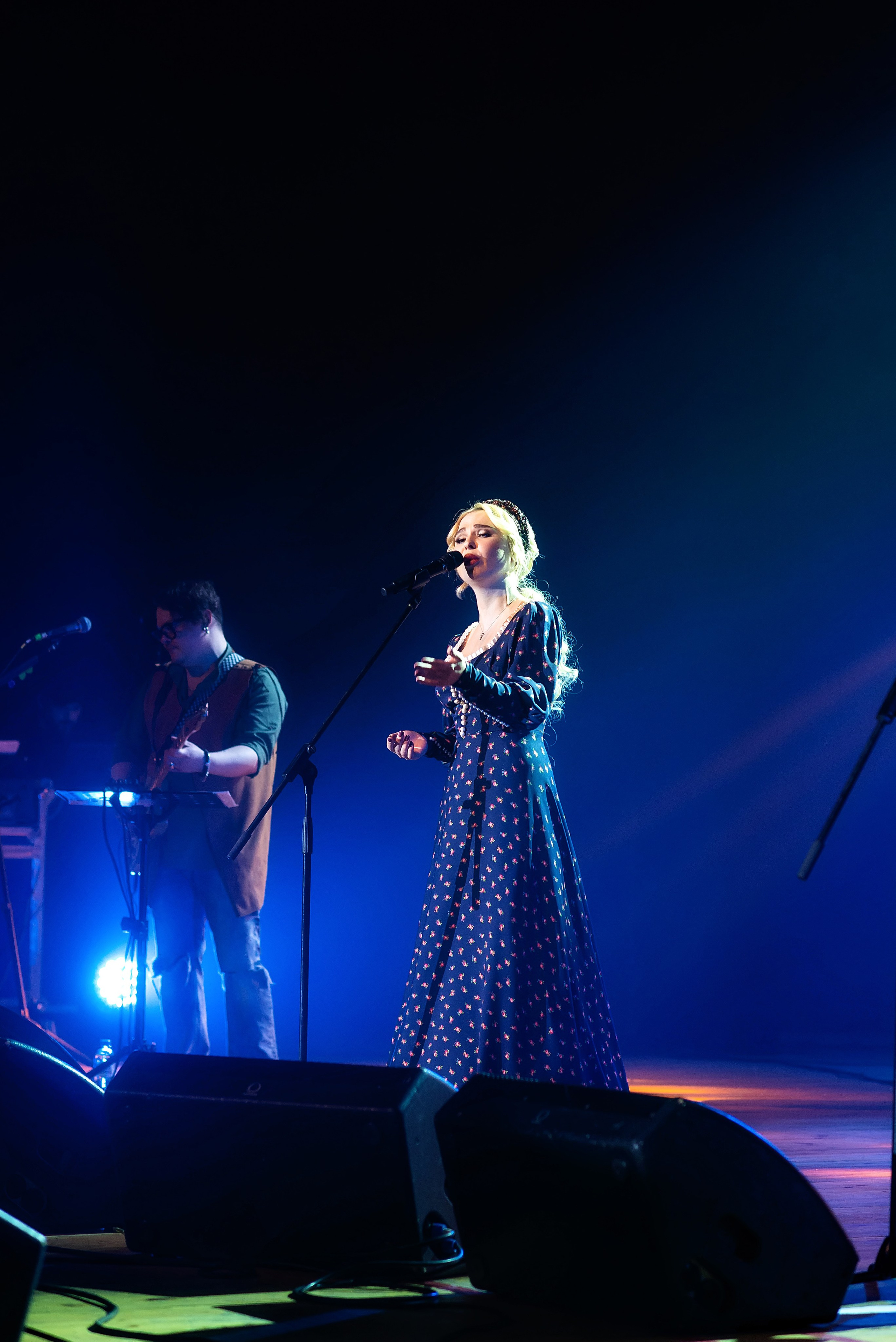 Концерт Пелагеи. Школьный, фэшн фотограф в Тюмени и в России Ирина Королева