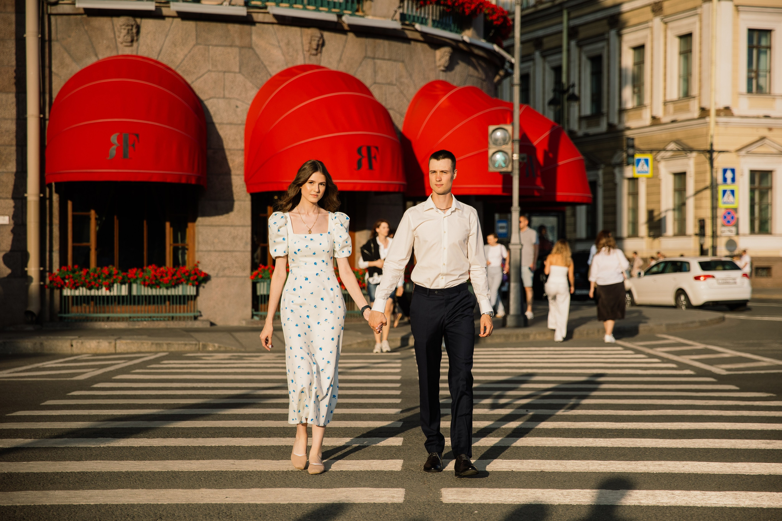 Исаакиевская пл., здание Зак.собрания. Семейный фотограф Толстикова Кристина