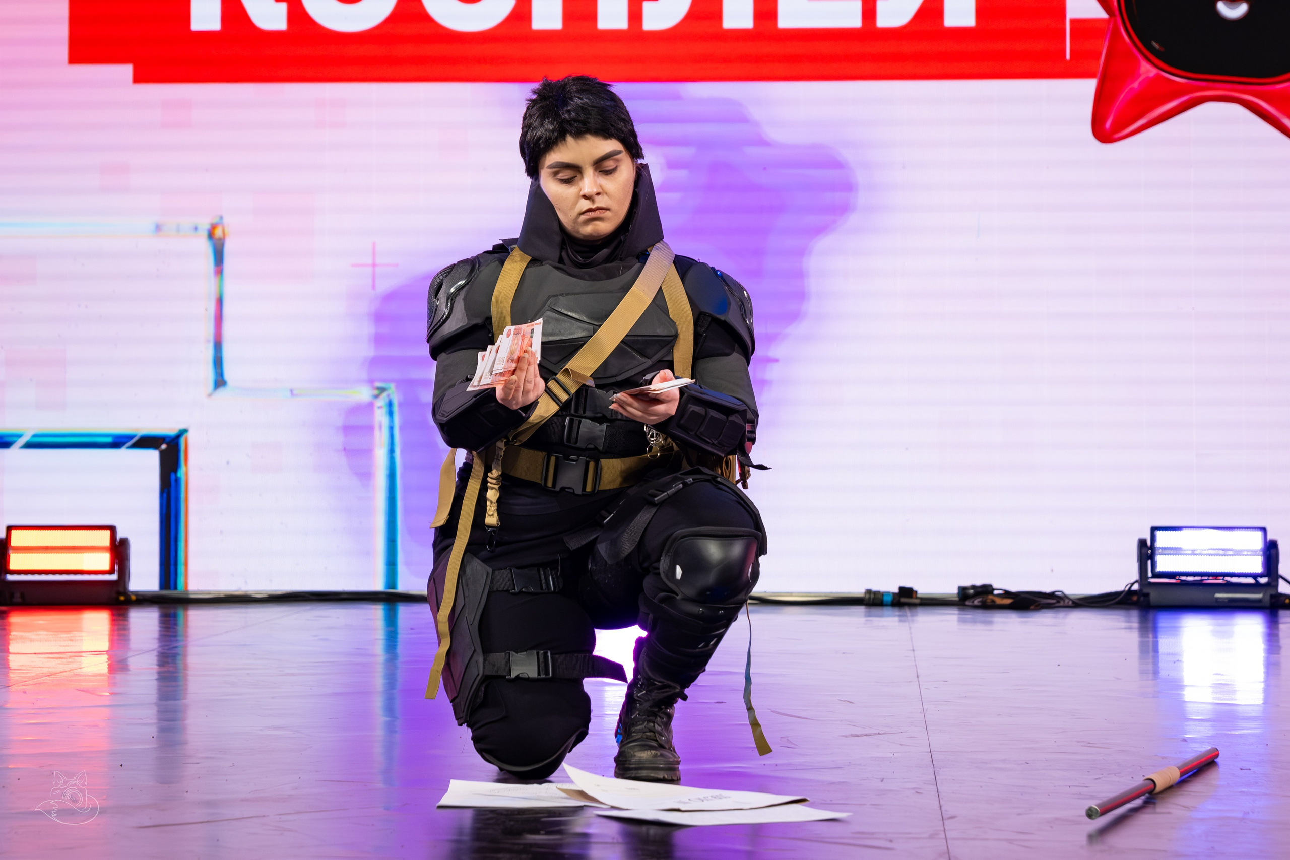 Сцена РЭД ЭКСПО 2024. Косплей фотограф