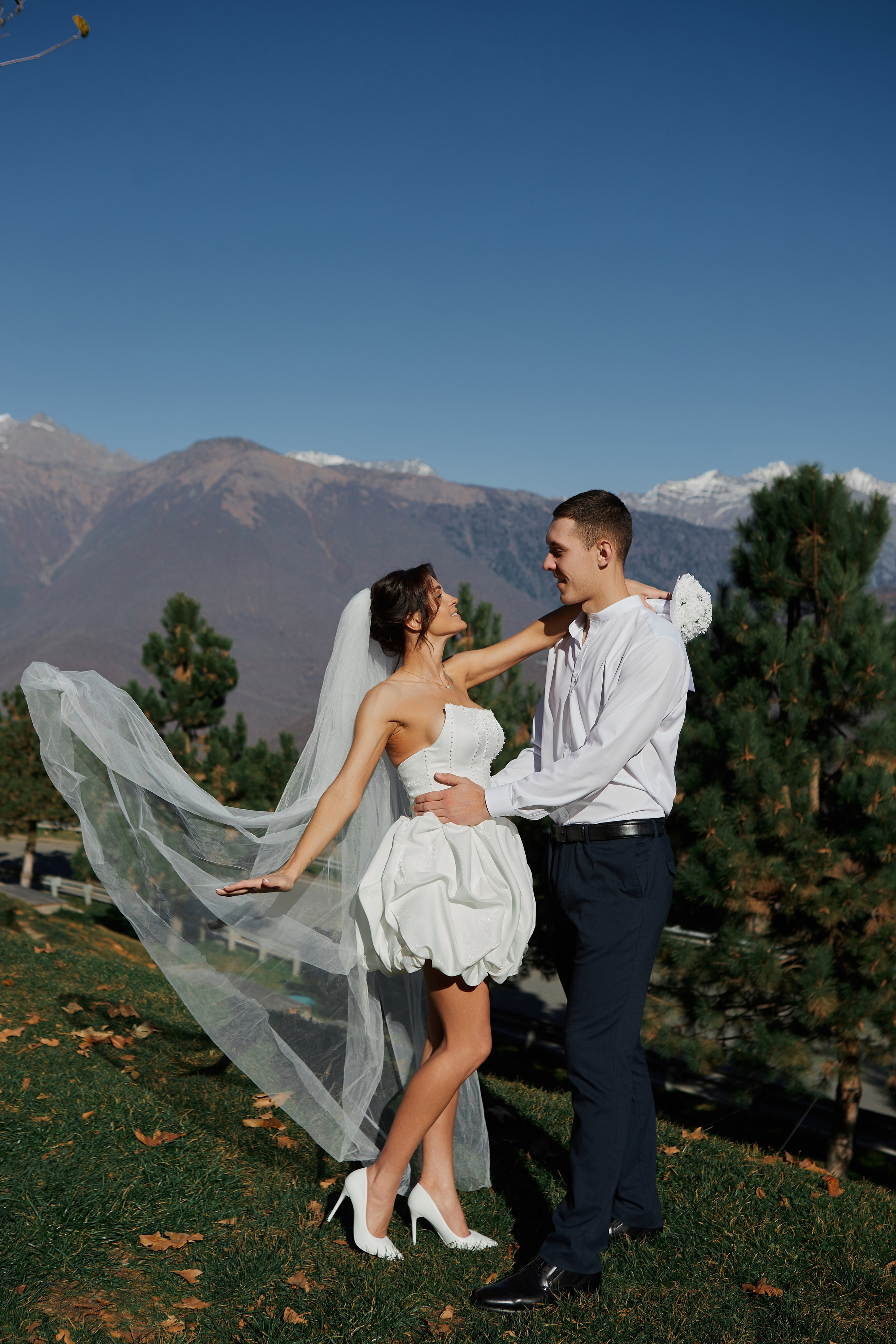 Свадебная фотосессия в Сочи-Красная поляна. фотограф Сочи-Красная поляна. Свадебный и семейный фотограф в Сочи-Красной поляне Ларионова Анна