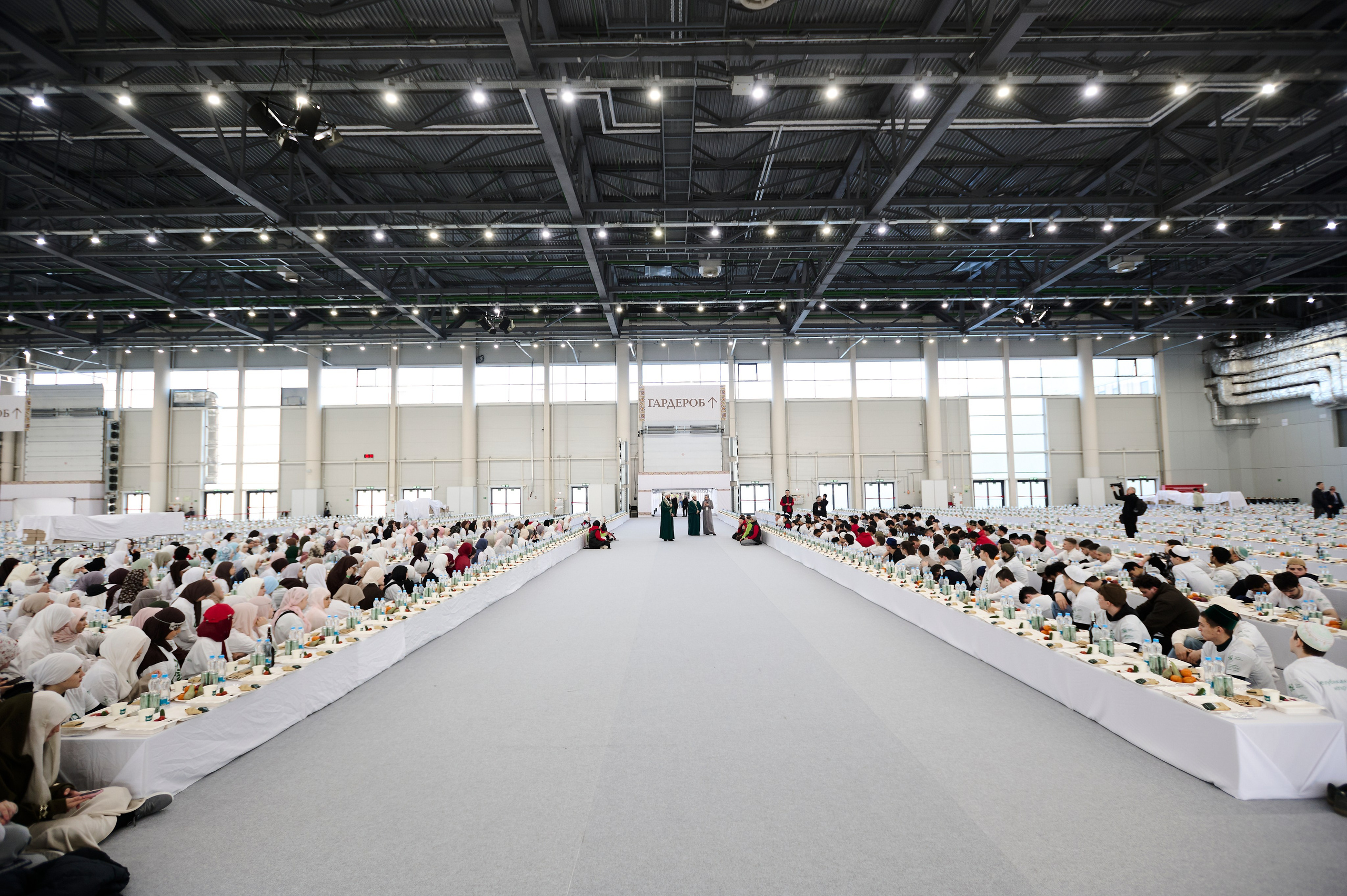 Репортажный фотограф на юбилей корпоратив, мероприятия в Уфе. Свадебный фотограф Тимур Хабибуллин