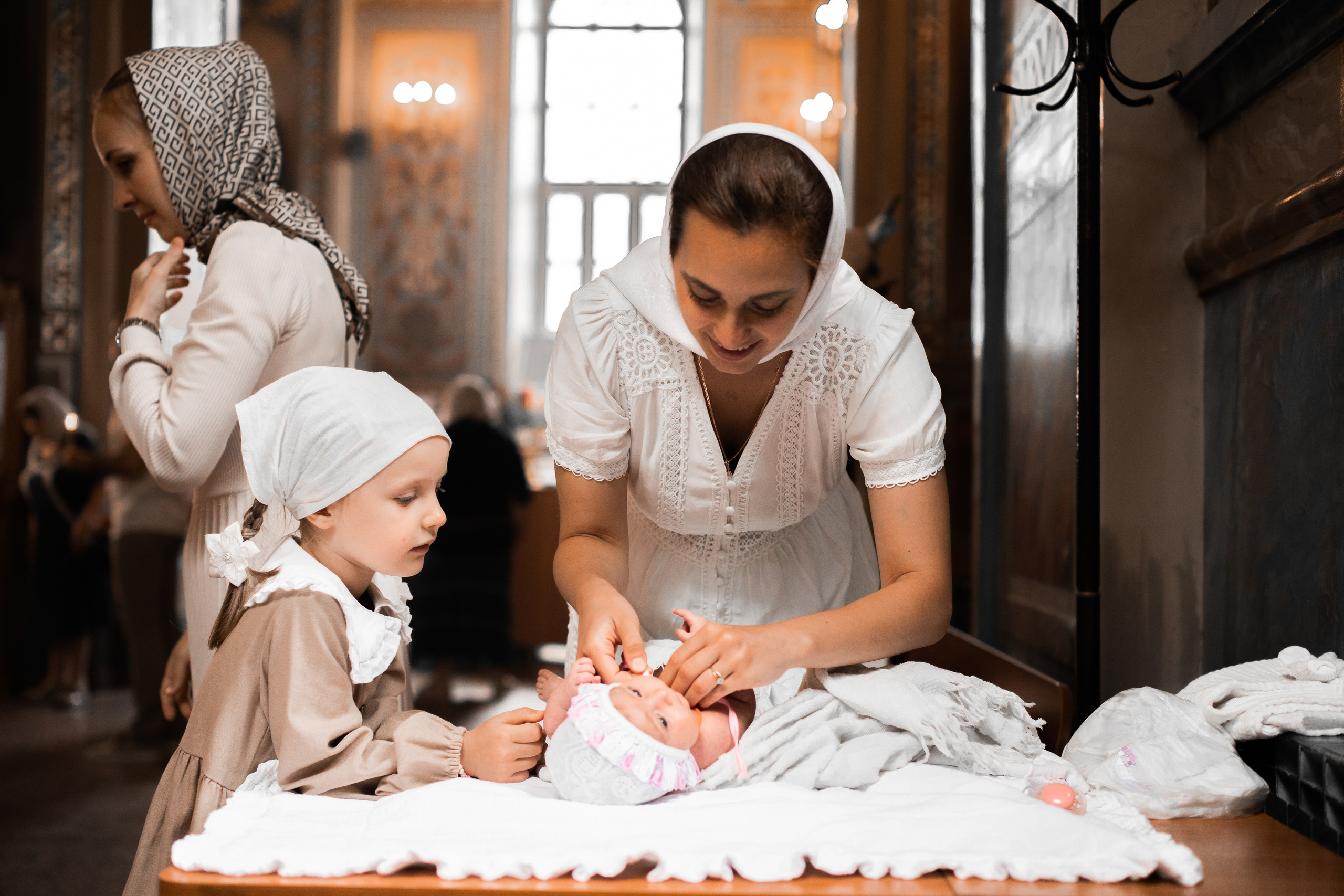 Крещение в Храме Сергия Радонежского Нижний Новгород. Фотограф на крещение и венчание в Нижнем Новгороде.Свадебный Фотограф