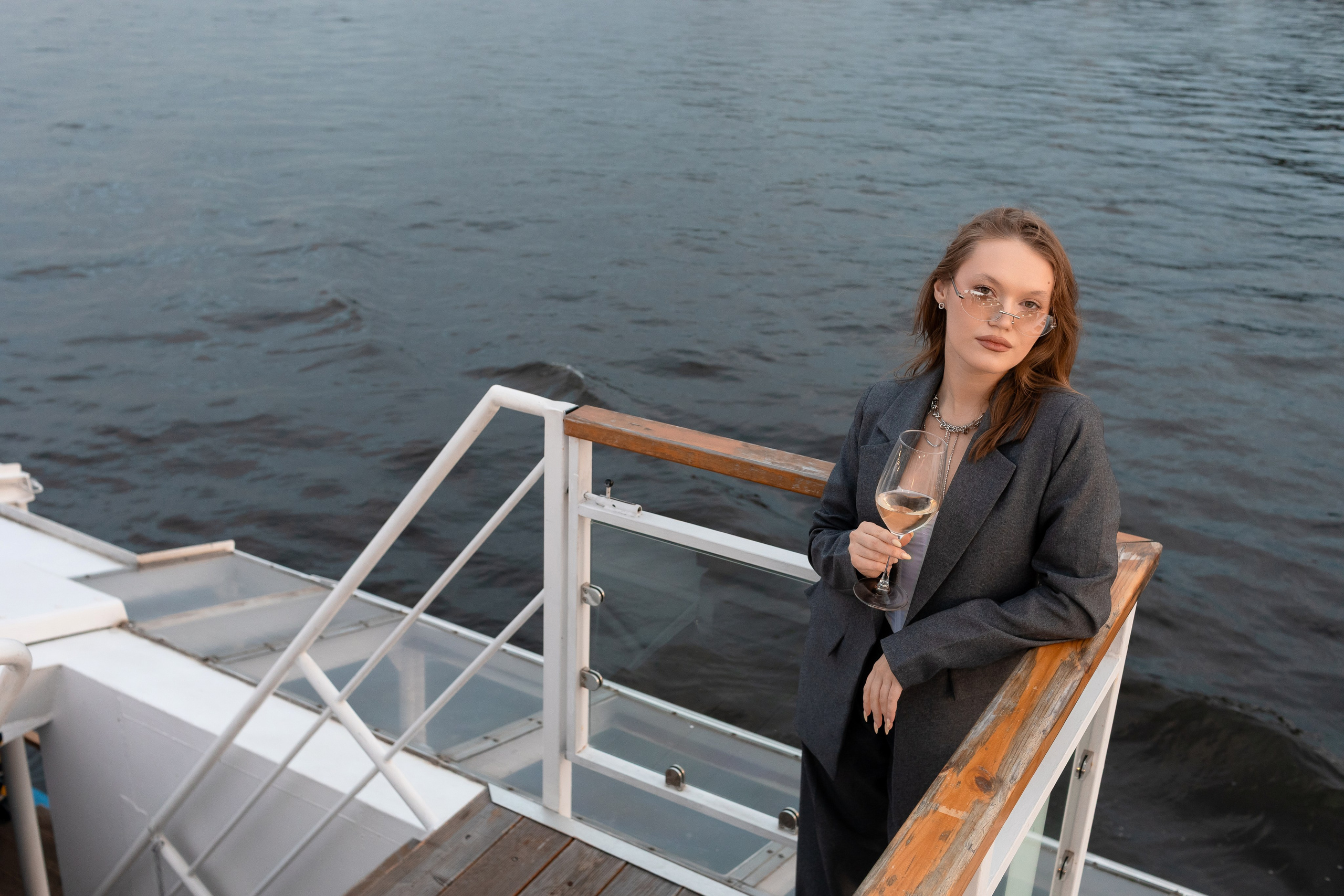 На воде. Главная