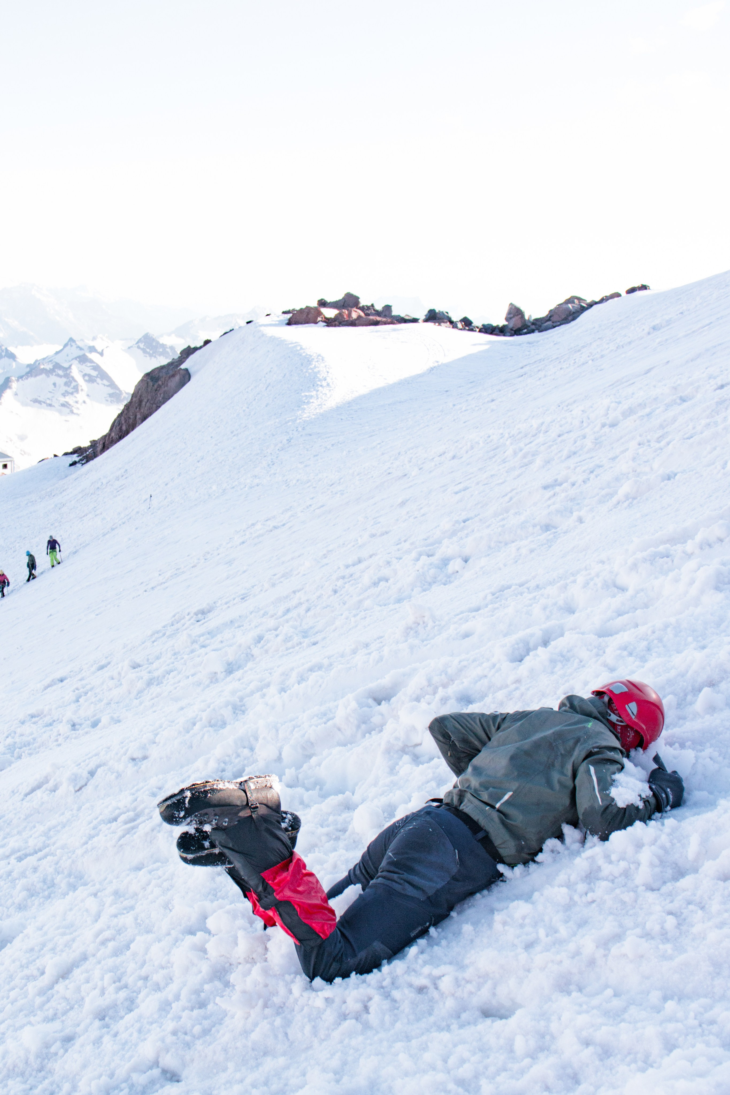 Снежно-ледовые занятия. Фотограф на трекинг и восхождение Эльбрус, Приэльбрусье. Елизавета Бобок