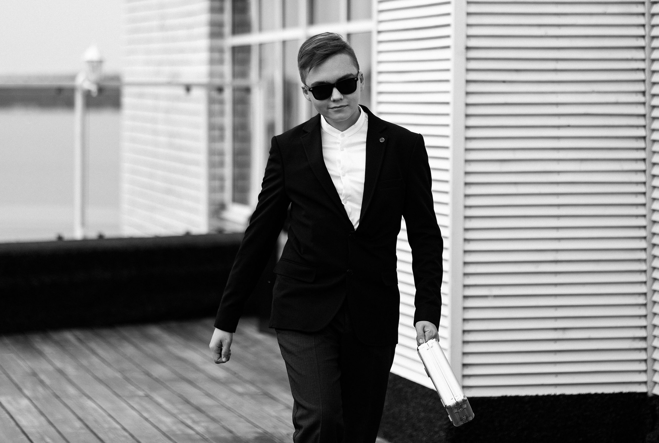 И в конце вечера мы выпьем шампанское за наш день