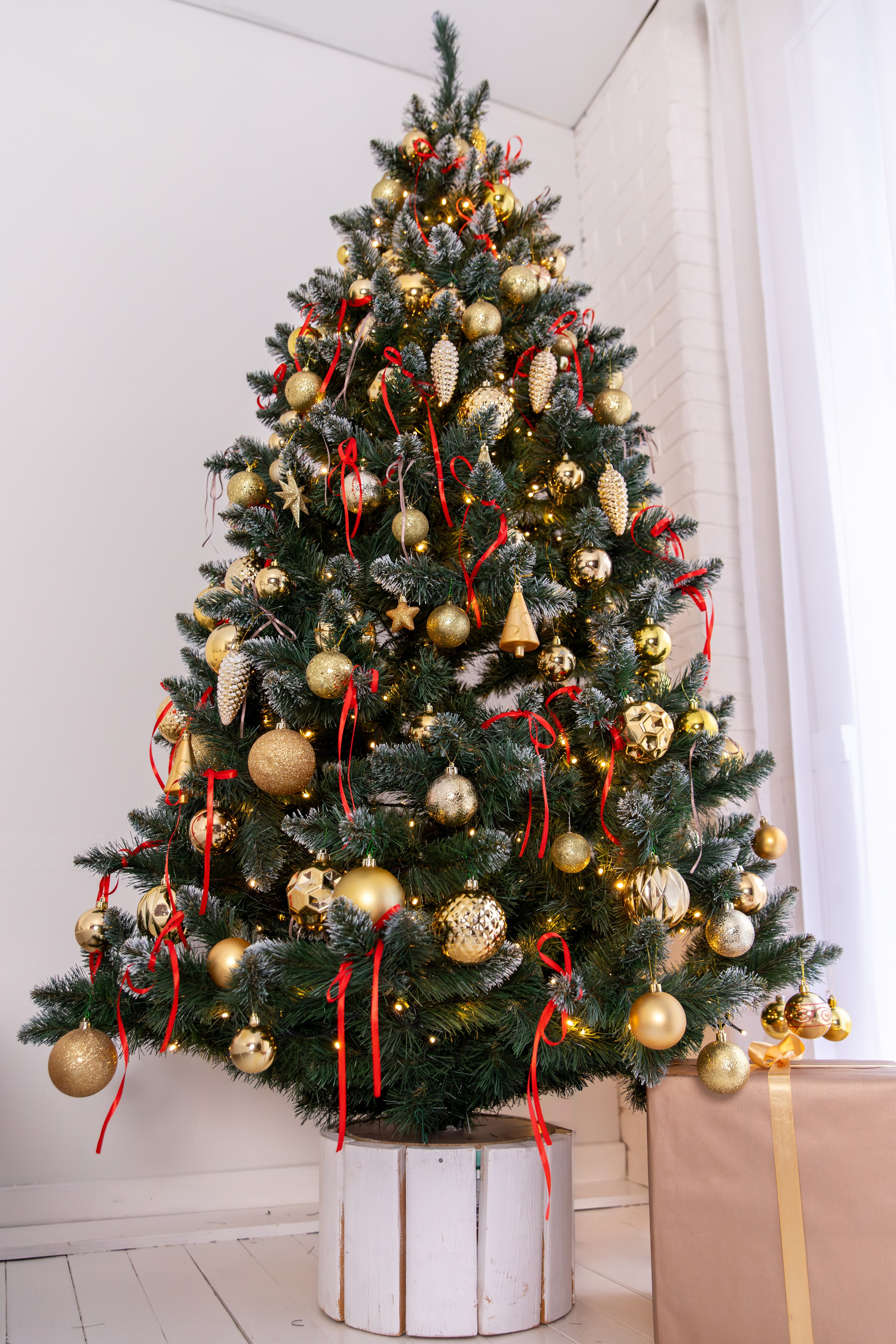 «Малый зал». Выпускные альбомы Нефтекамск