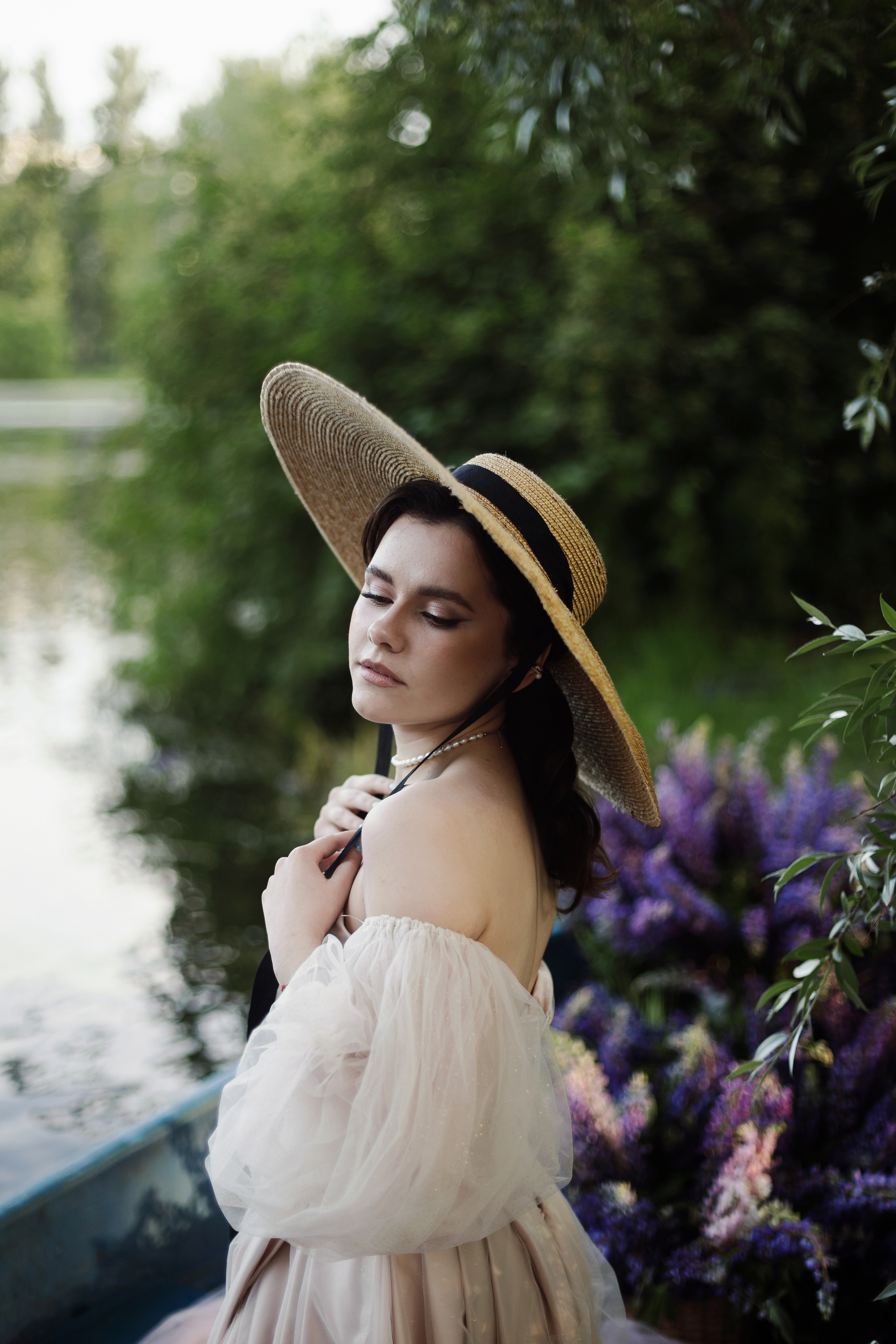 Inst: Md: @aldruuuz Mua: @kuklius_muah Dress: @studio_of_dresses Org: @creative_photoday Loc: @evgeniya_pyatnitskaya