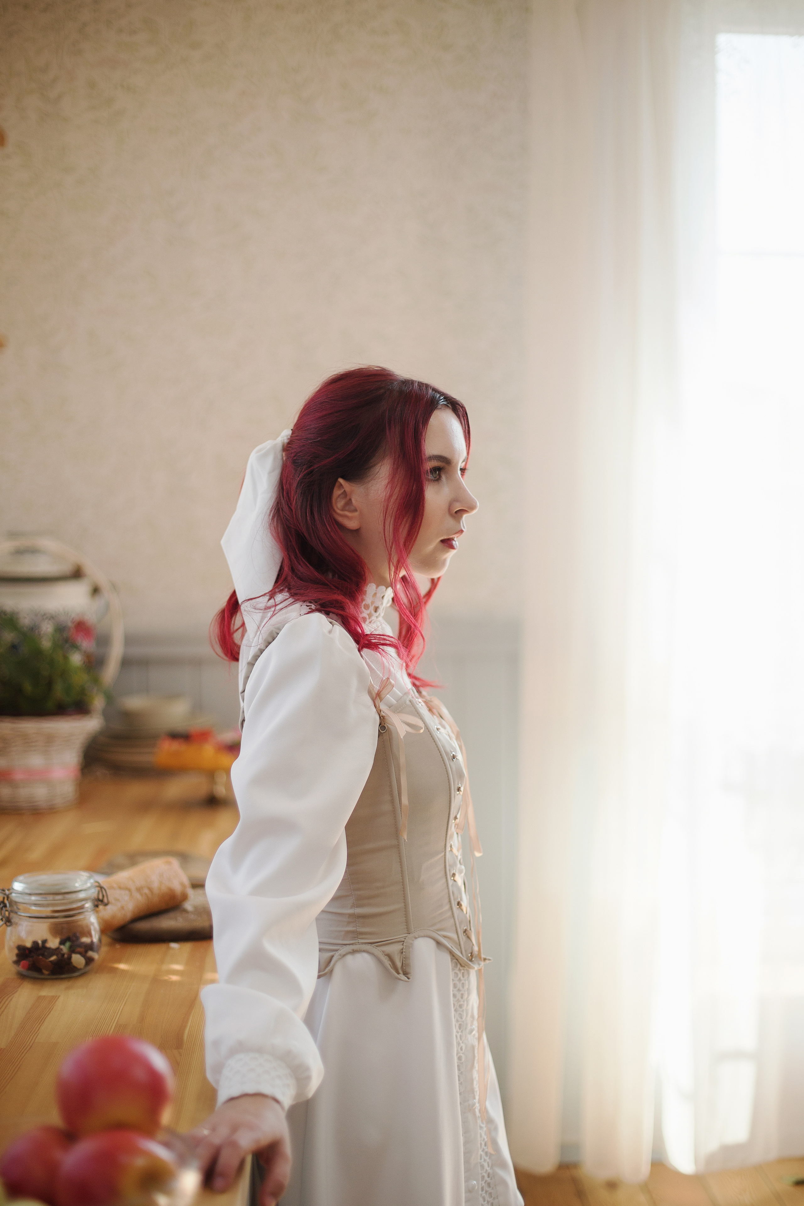 Inst: Md: @rom.viki Mua: @evgenia_makeuphair Org: @creative_photoday Loc: @leonadacha