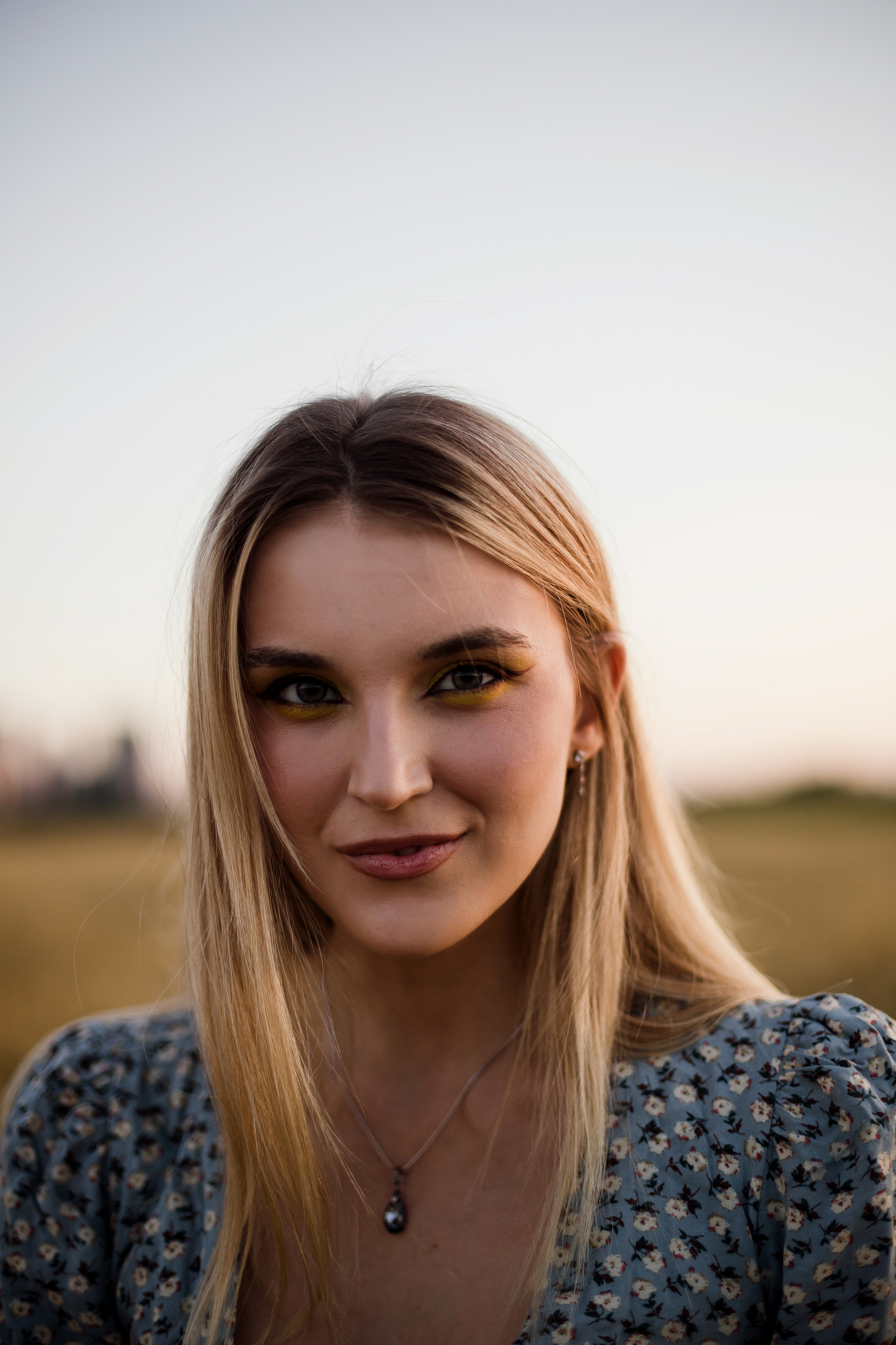 Inst: Md: @ellkomakup_ Mua: @ellkomakup_  Org: @creative_photoday