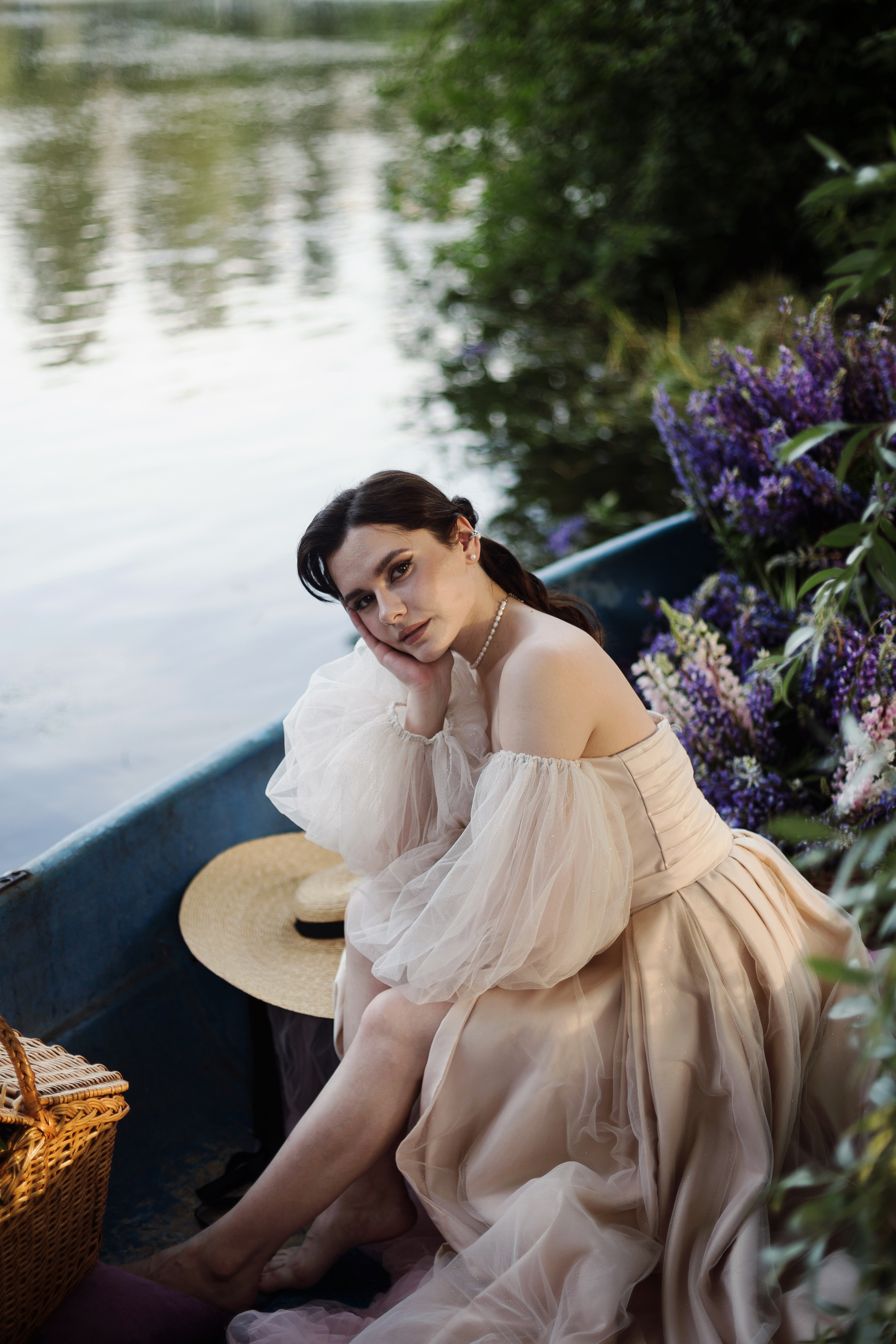 Inst: Md: @aldruuuz Mua: @kuklius_muah Dress: @studio_of_dresses Org: @creative_photoday Loc: @evgeniya_pyatnitskaya