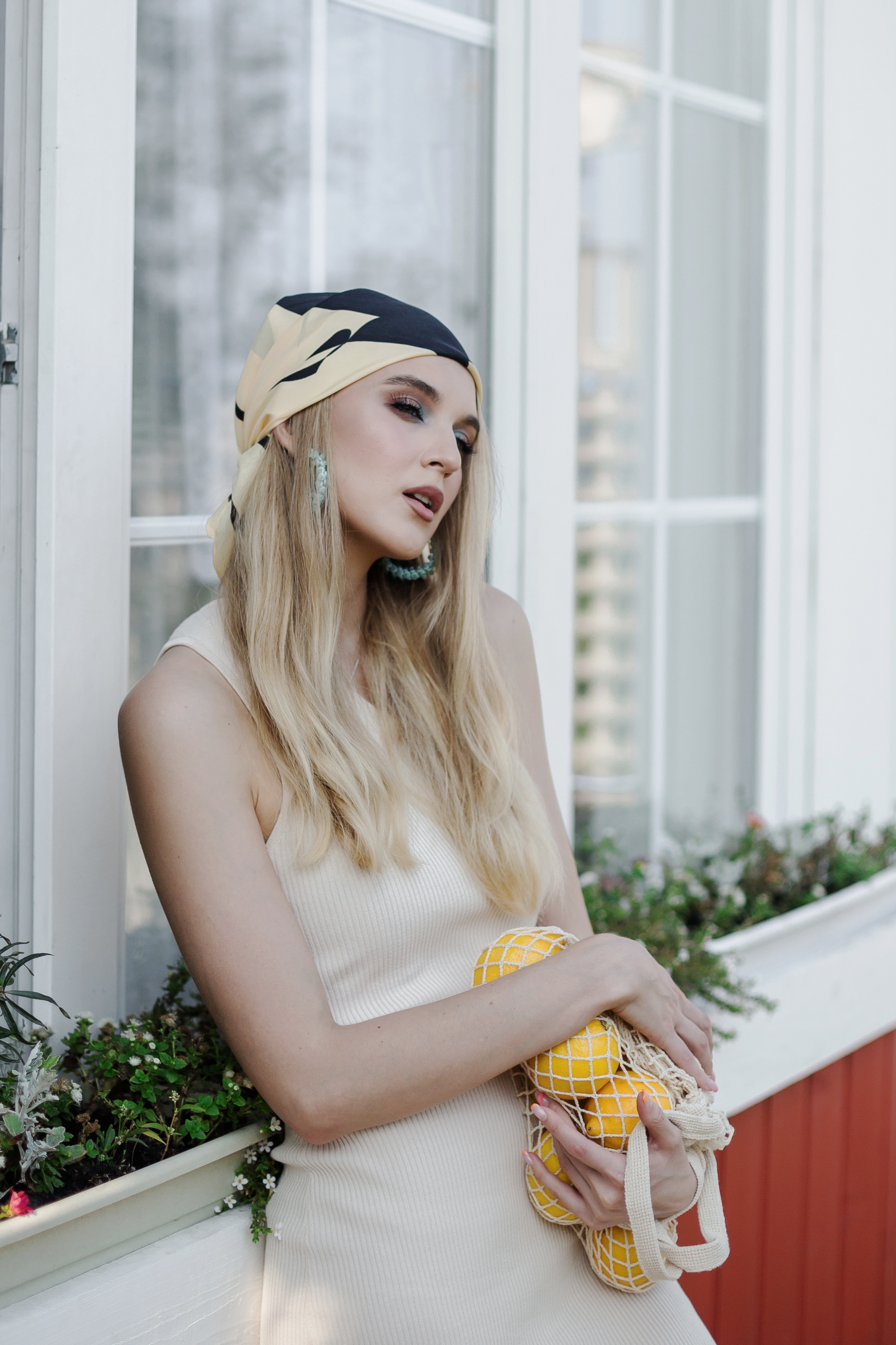 Inst: Md: @ellkomakup_ Mua: @ellkomakup_  Org: @creative_photoday Loc: @leonadacha