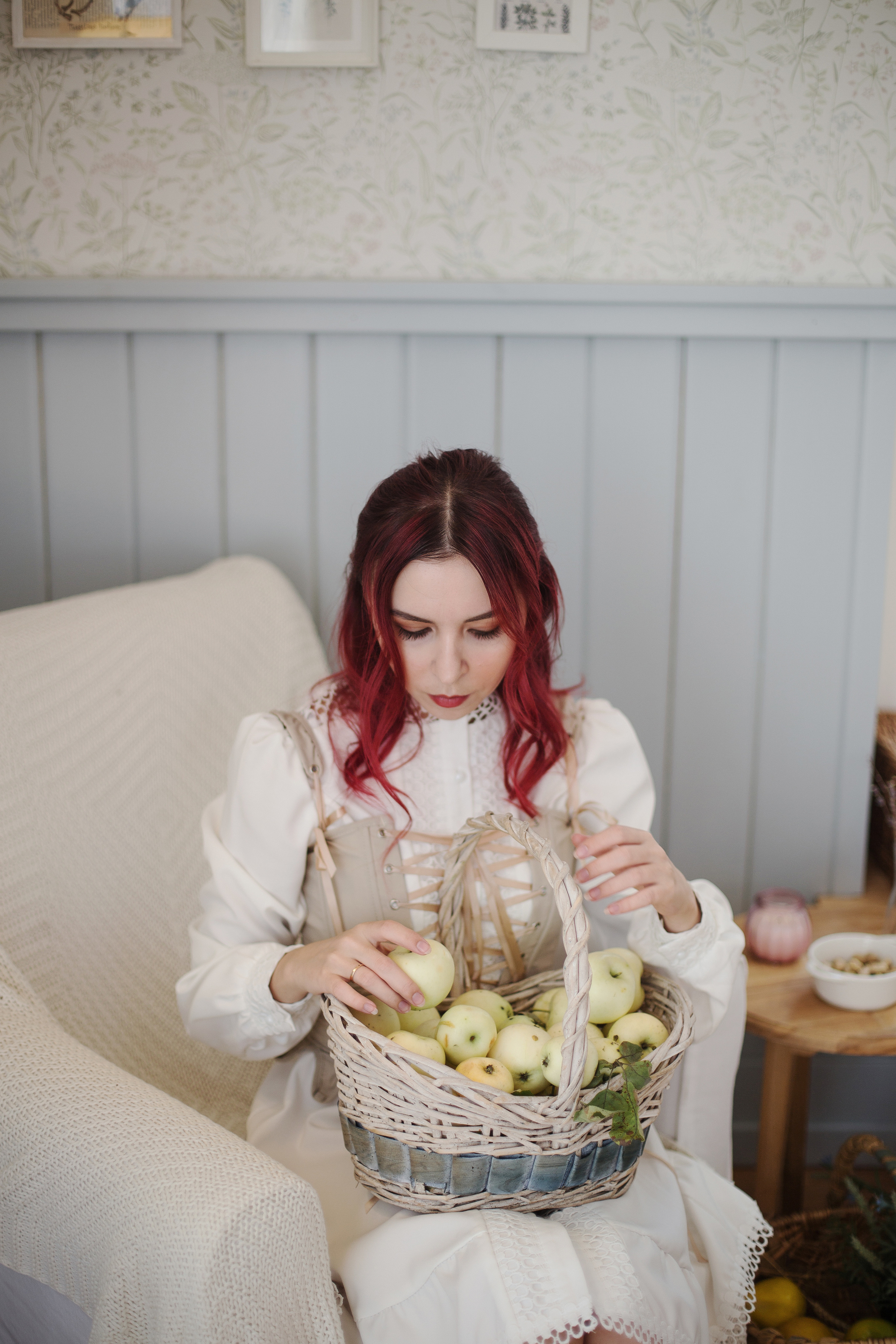 Inst: Md: @rom.viki Mua: @evgenia_makeuphair Org: @creative_photoday Loc: @leonadacha