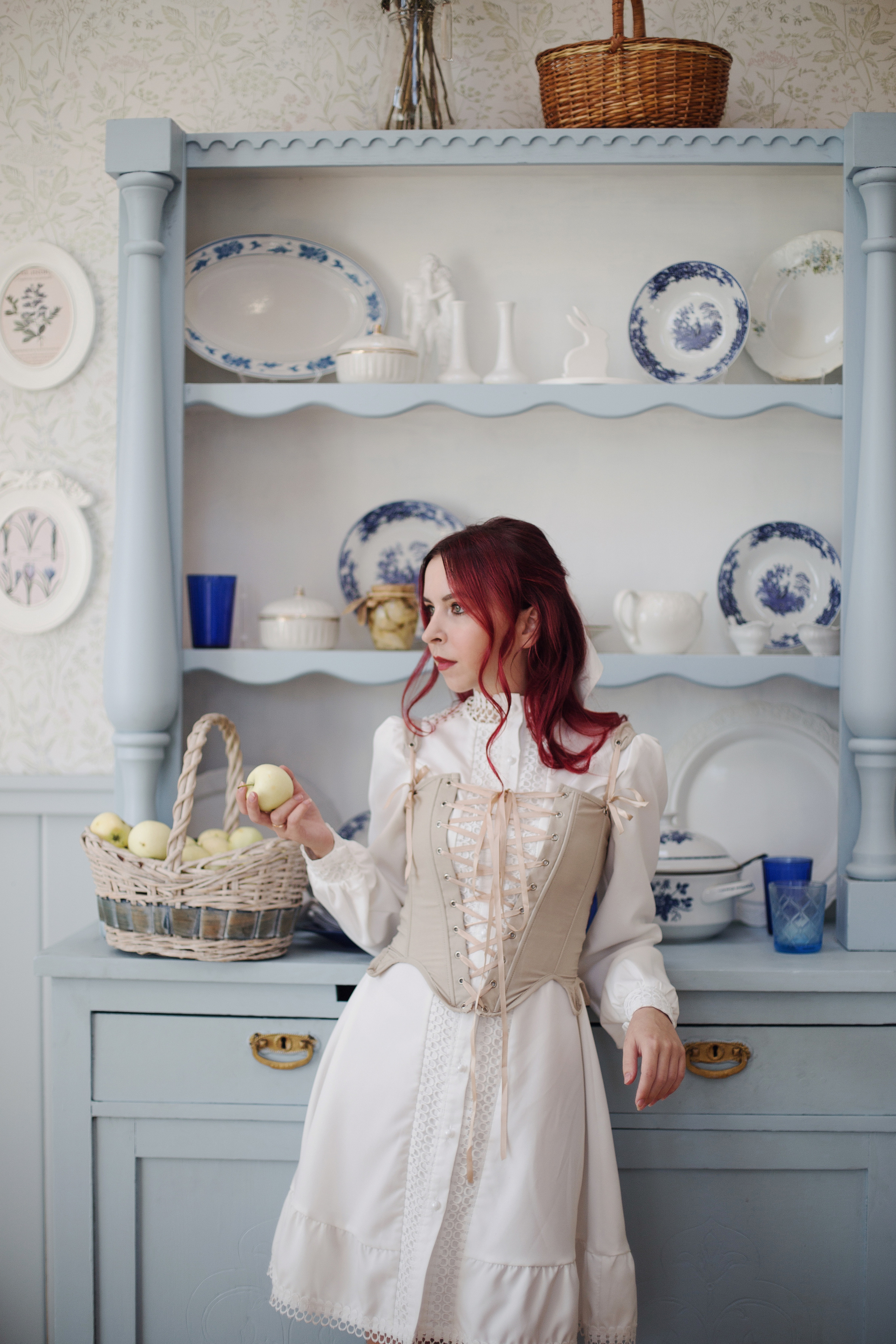 Inst: Md: @rom.viki Mua: @evgenia_makeuphair Org: @creative_photoday Loc: @leonadacha