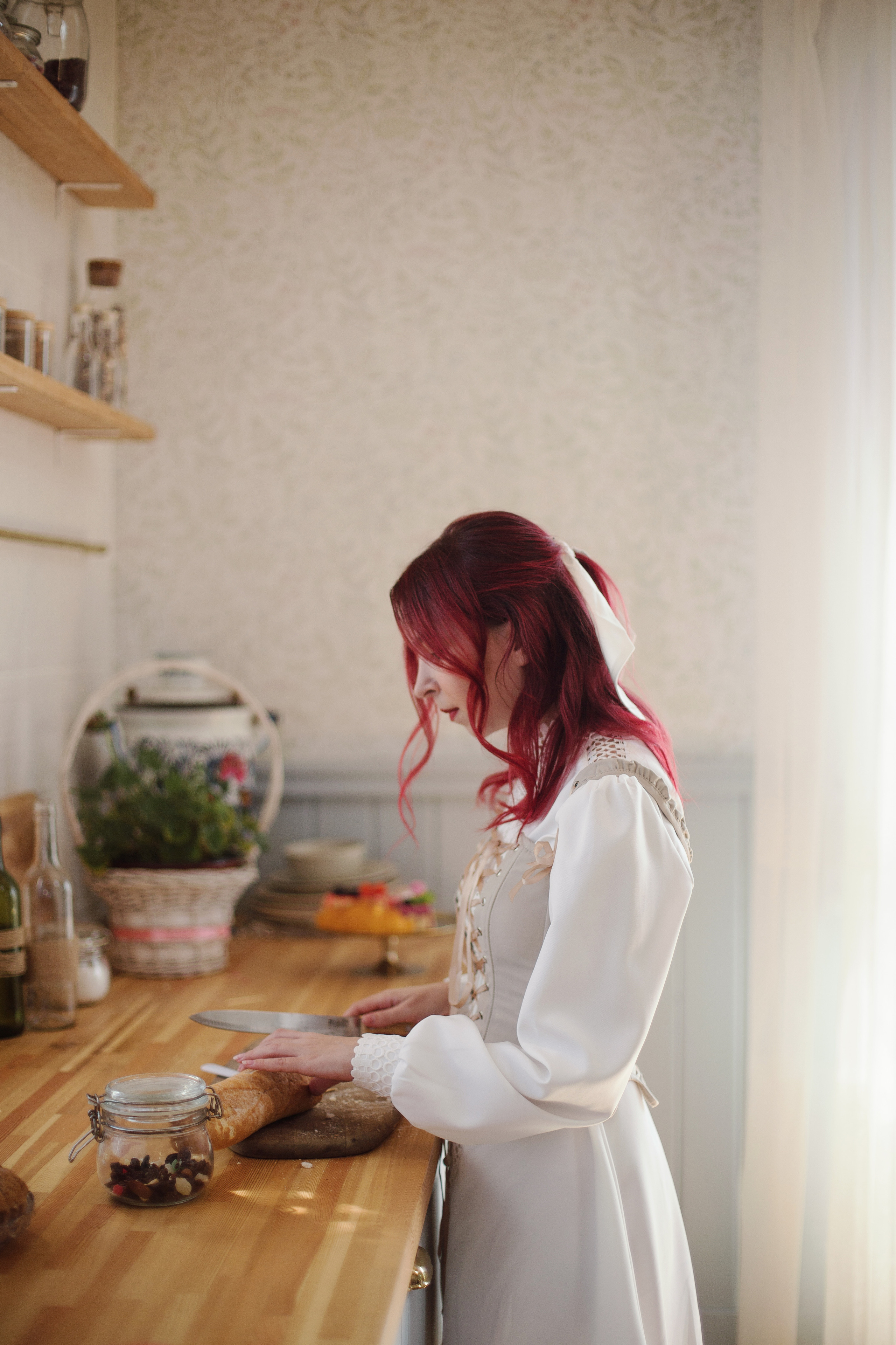 Inst: Md: @rom.viki Mua: @evgenia_makeuphair Org: @creative_photoday Loc: @leonadacha