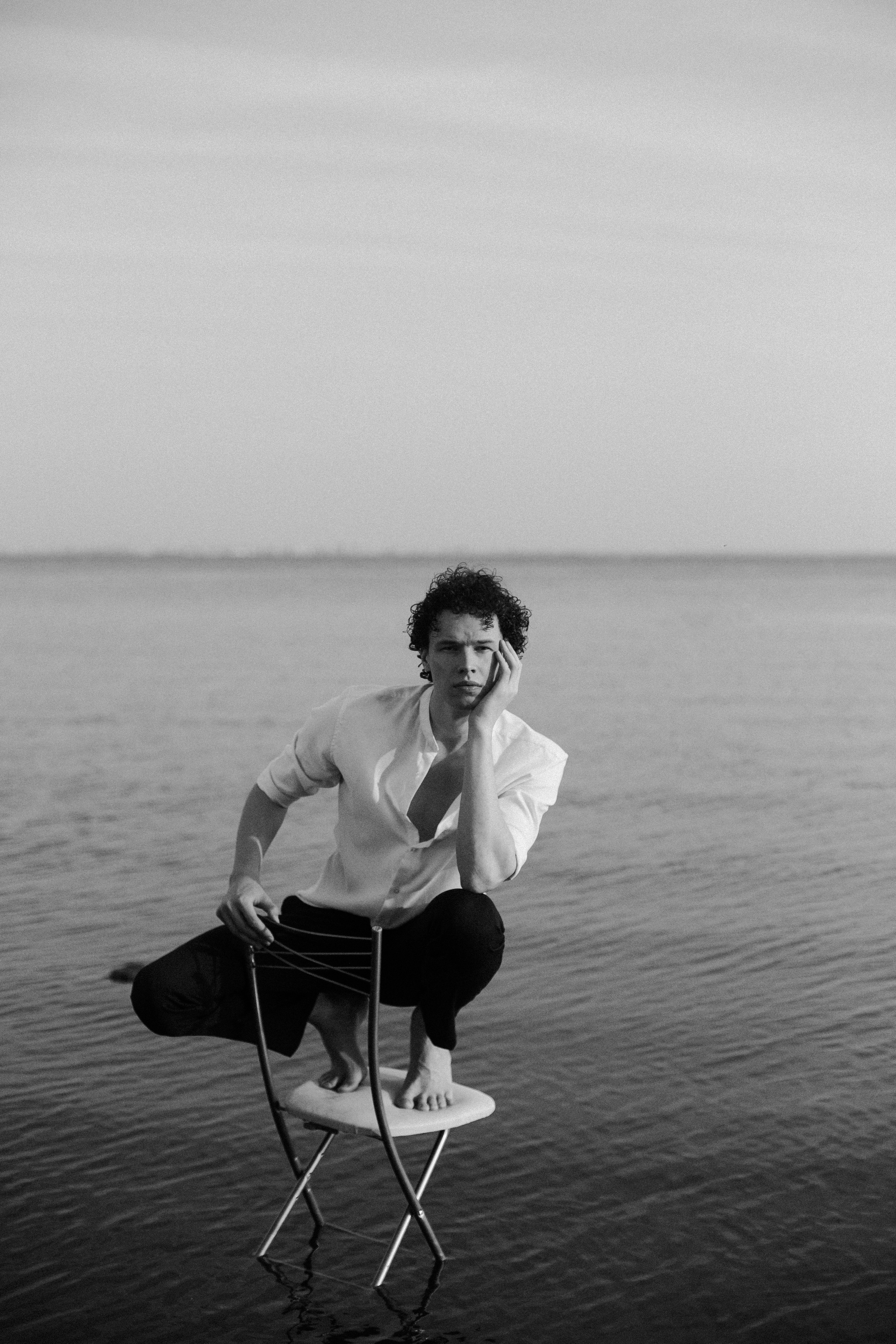 Inst: Md: @uqvivalento Org: @divine_photoproject