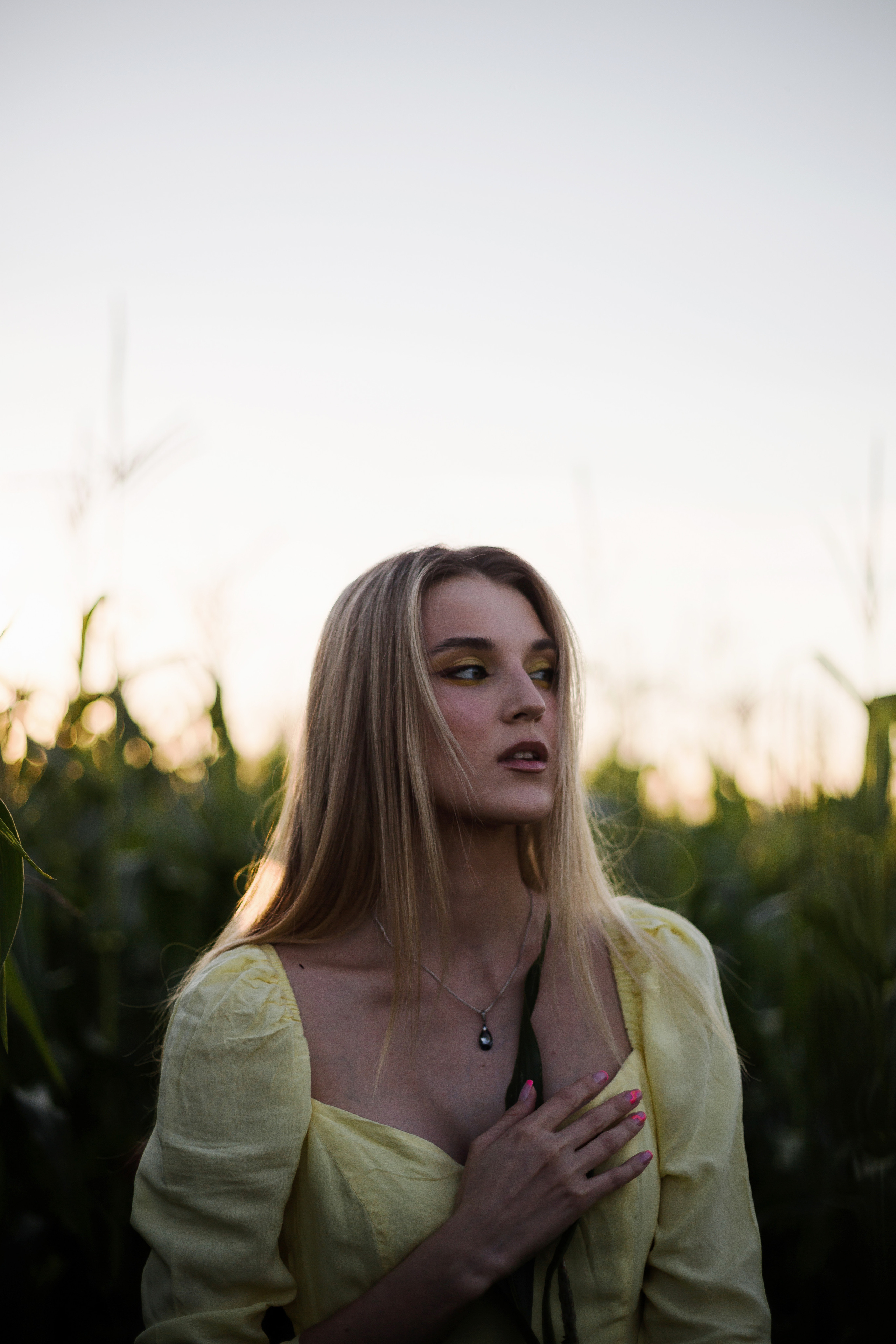 Inst: Md: @ellkomakup_ Mua: @ellkomakup_  Org: @creative_photoday