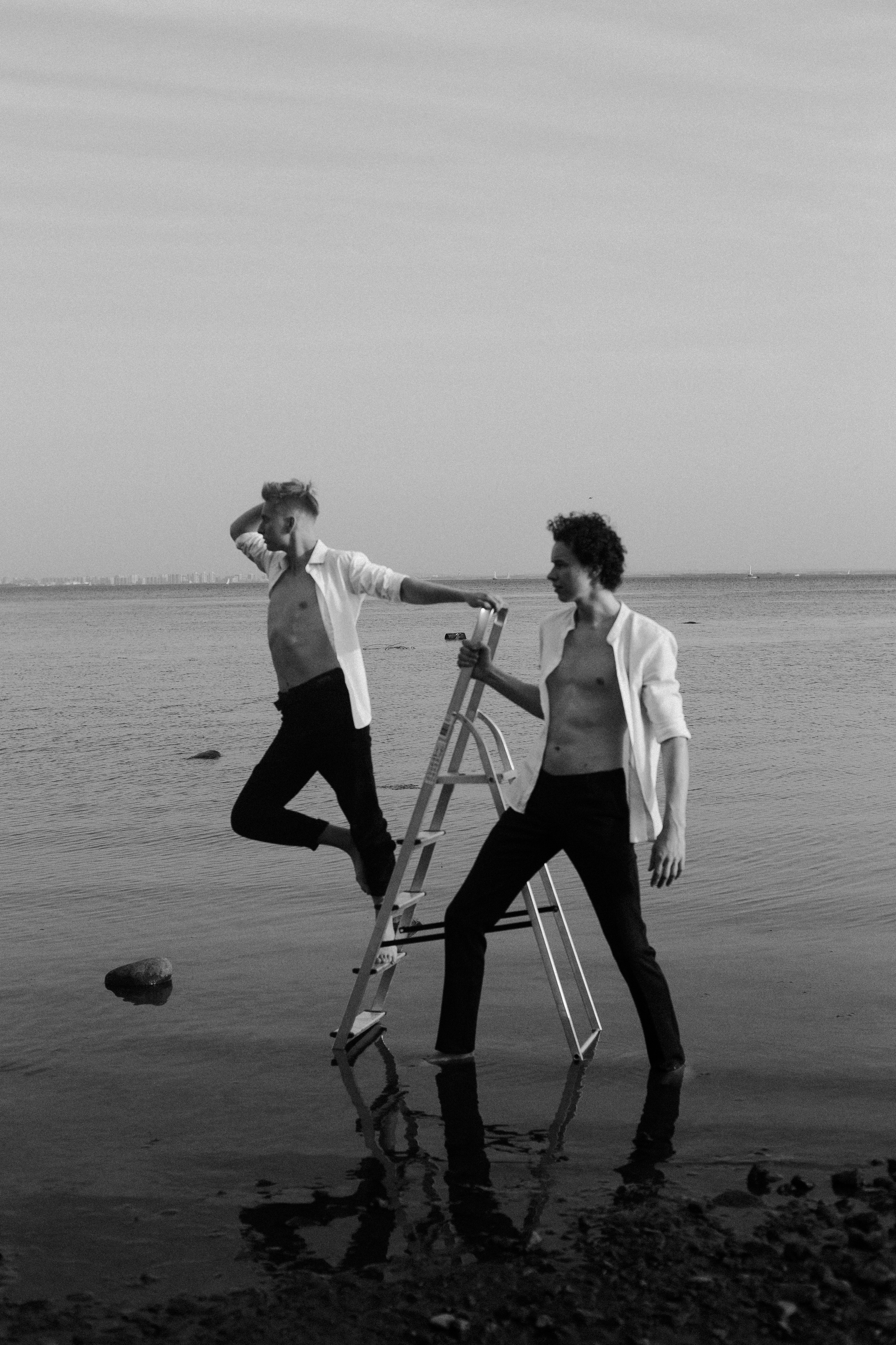 Inst: Md: @uqvivalento @kostya.dvinin Org: @divine_photoproject