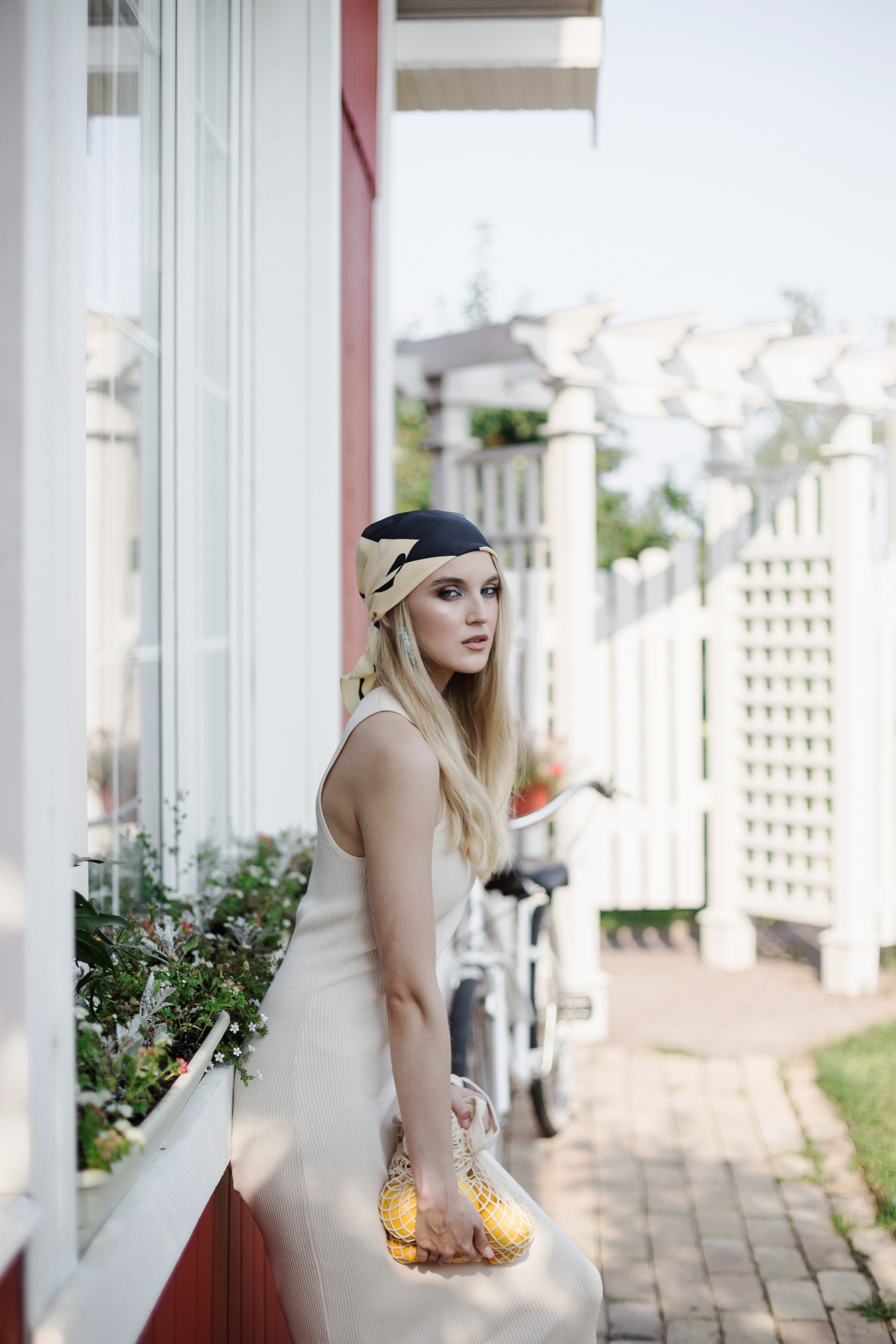 Inst: Md: @ellkomakup_ Mua: @ellkomakup_  Org: @creative_photoday Loc: @leonadacha