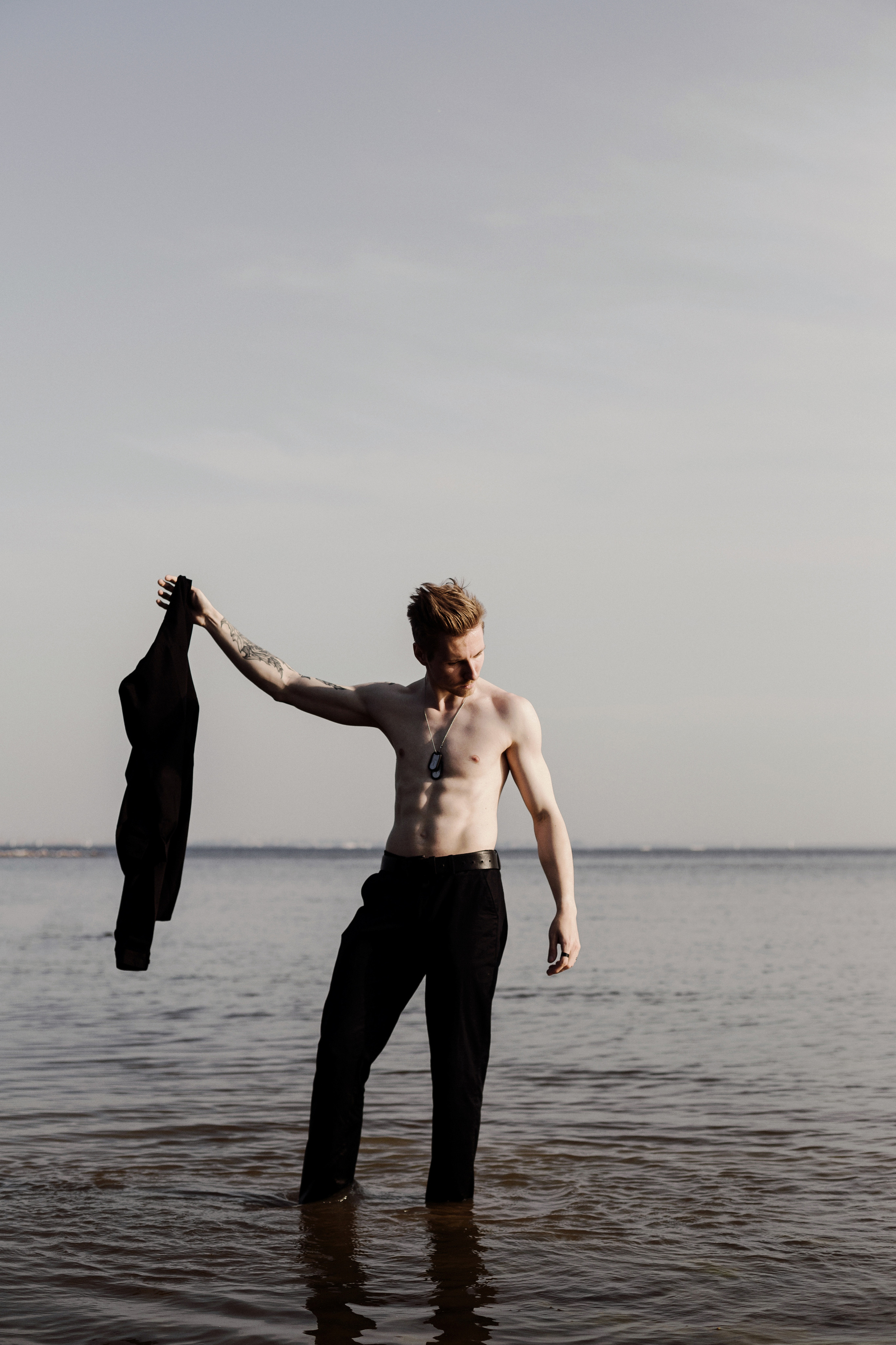 Inst: Md: @cptmarkizi Org: @divine_photoproject