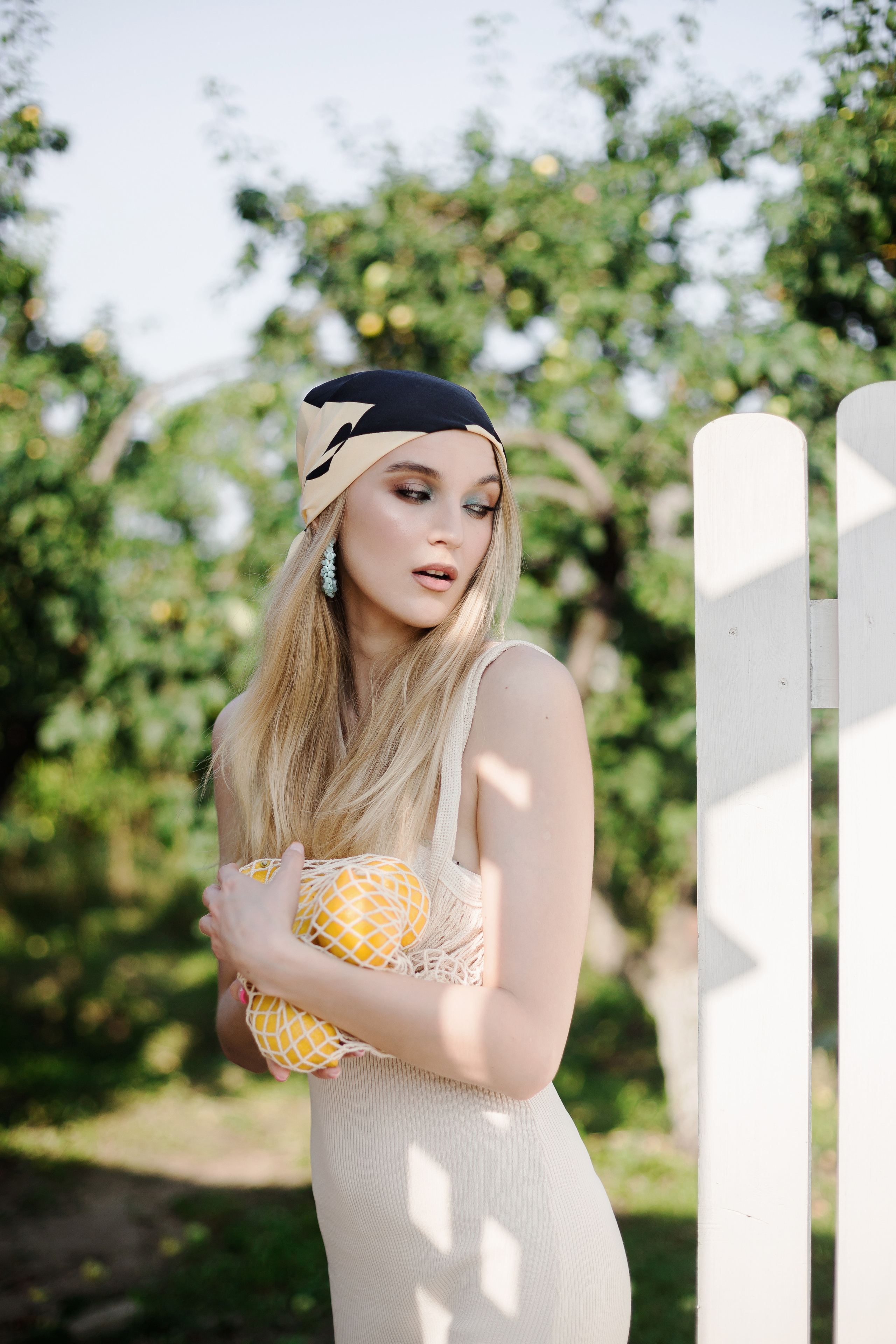 Inst: Md: @ellkomakup_ Mua: @ellkomakup_  Org: @creative_photoday Loc: @leonadacha