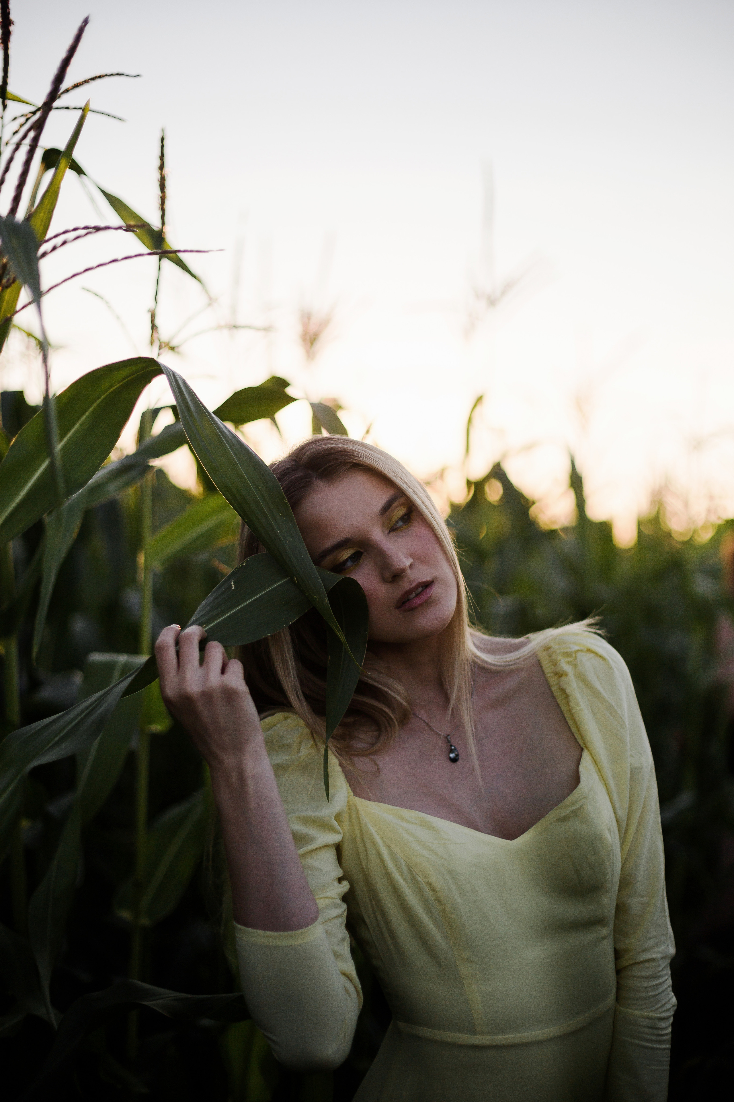 Inst: Md: @ellkomakup_ Mua: @ellkomakup_  Org: @creative_photoday