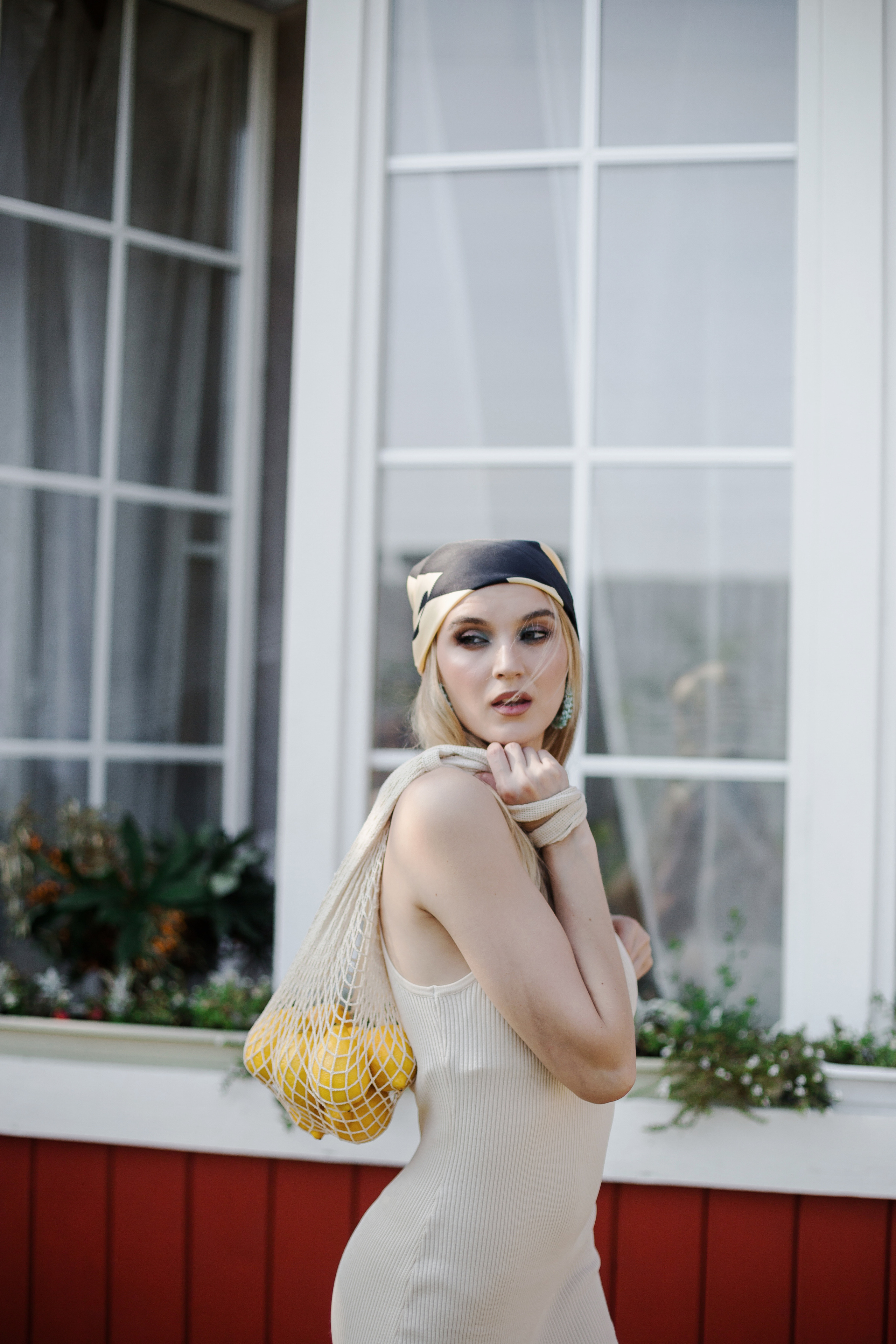 Inst: Md: @ellkomakup_ Mua: @ellkomakup_  Org: @creative_photoday Loc: @leonadacha