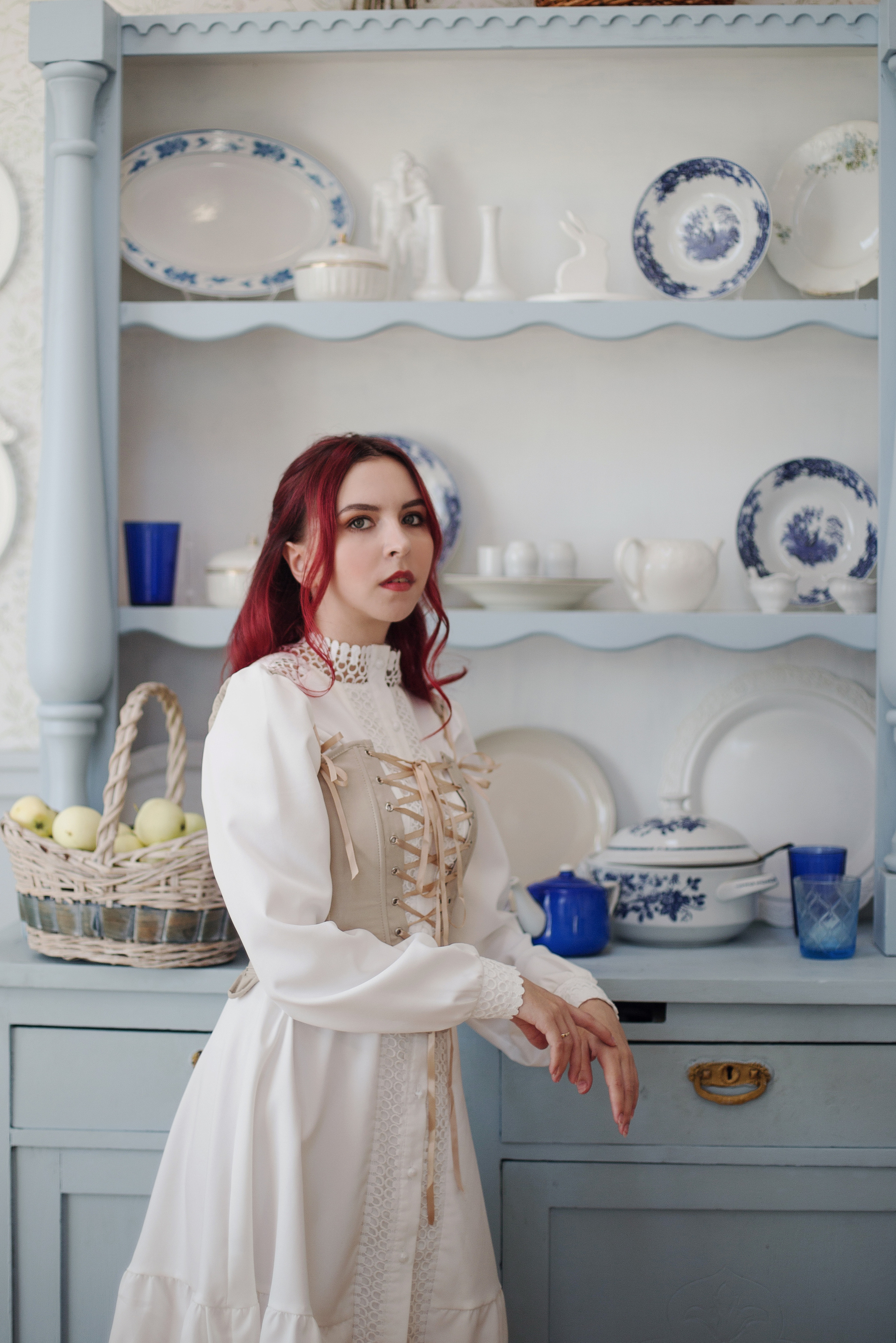 Inst: Md: @rom.viki Mua: @evgenia_makeuphair Org: @creative_photoday Loc: @leonadacha