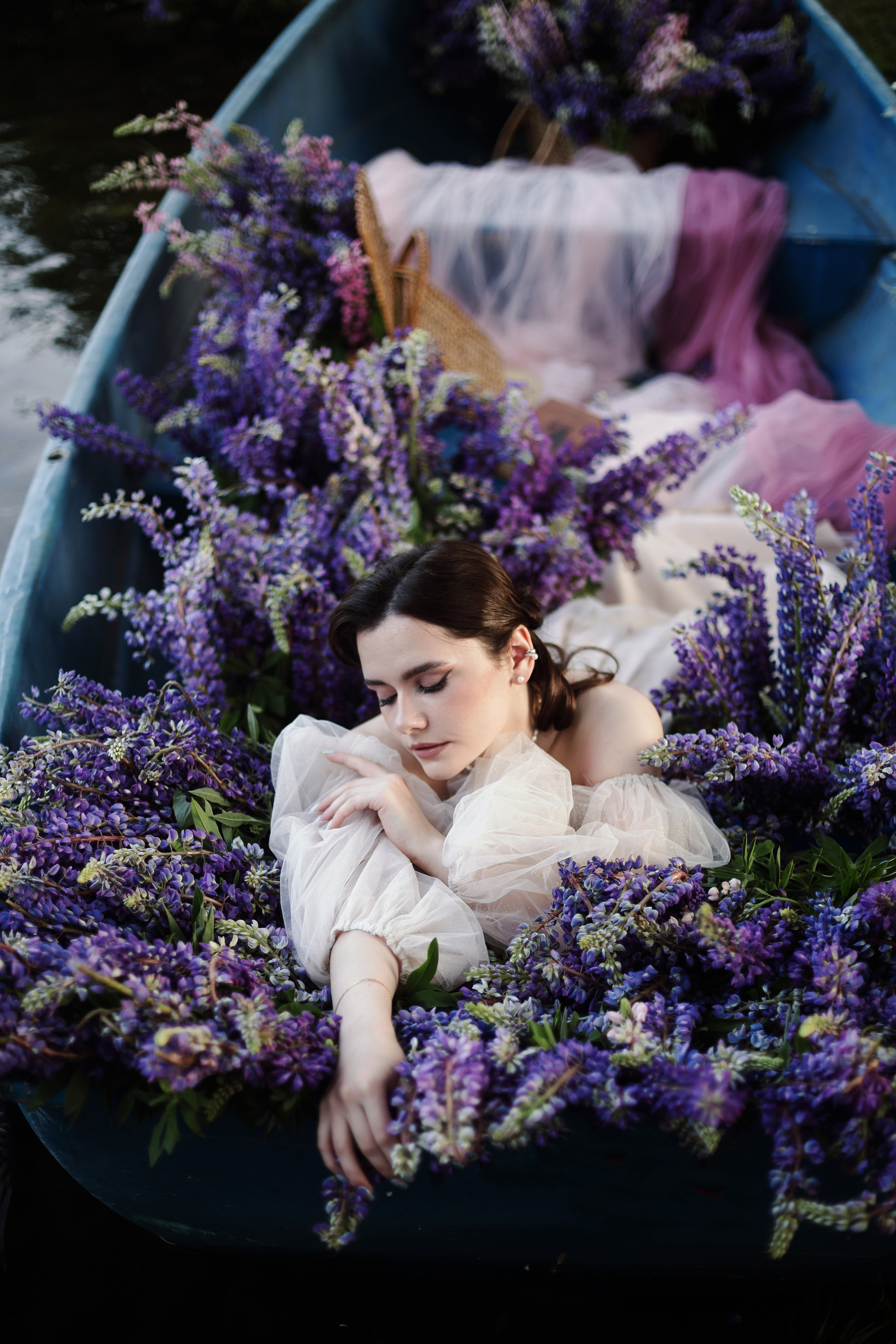 Inst: Md: @aldruuuz Mua: @kuklius_muah Dress: @studio_of_dresses Org: @creative_photoday Loc: @evgeniya_pyatnitskaya