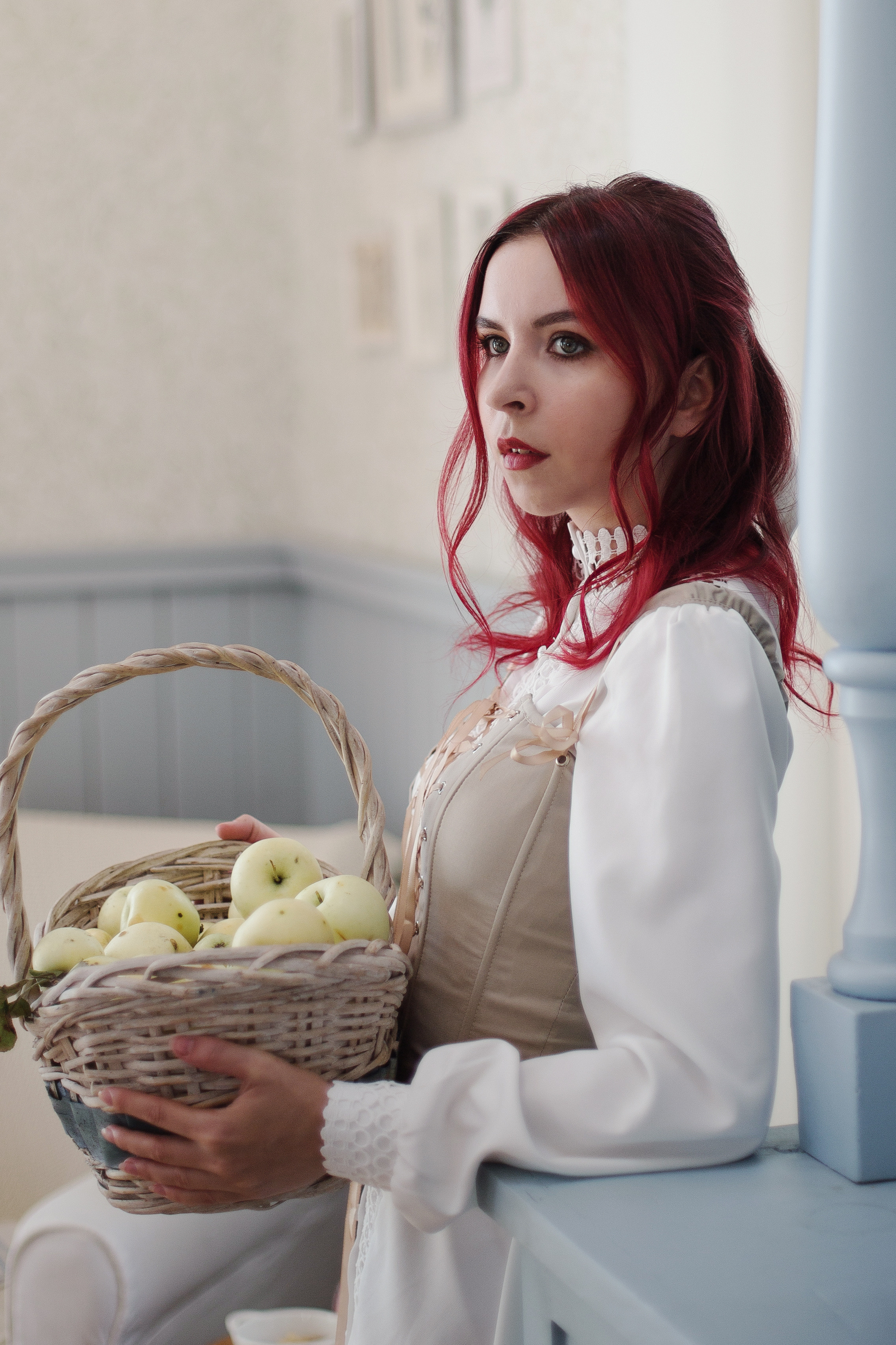 Inst: Md: @rom.viki Mua: @evgenia_makeuphair Org: @creative_photoday Loc: @leonadacha