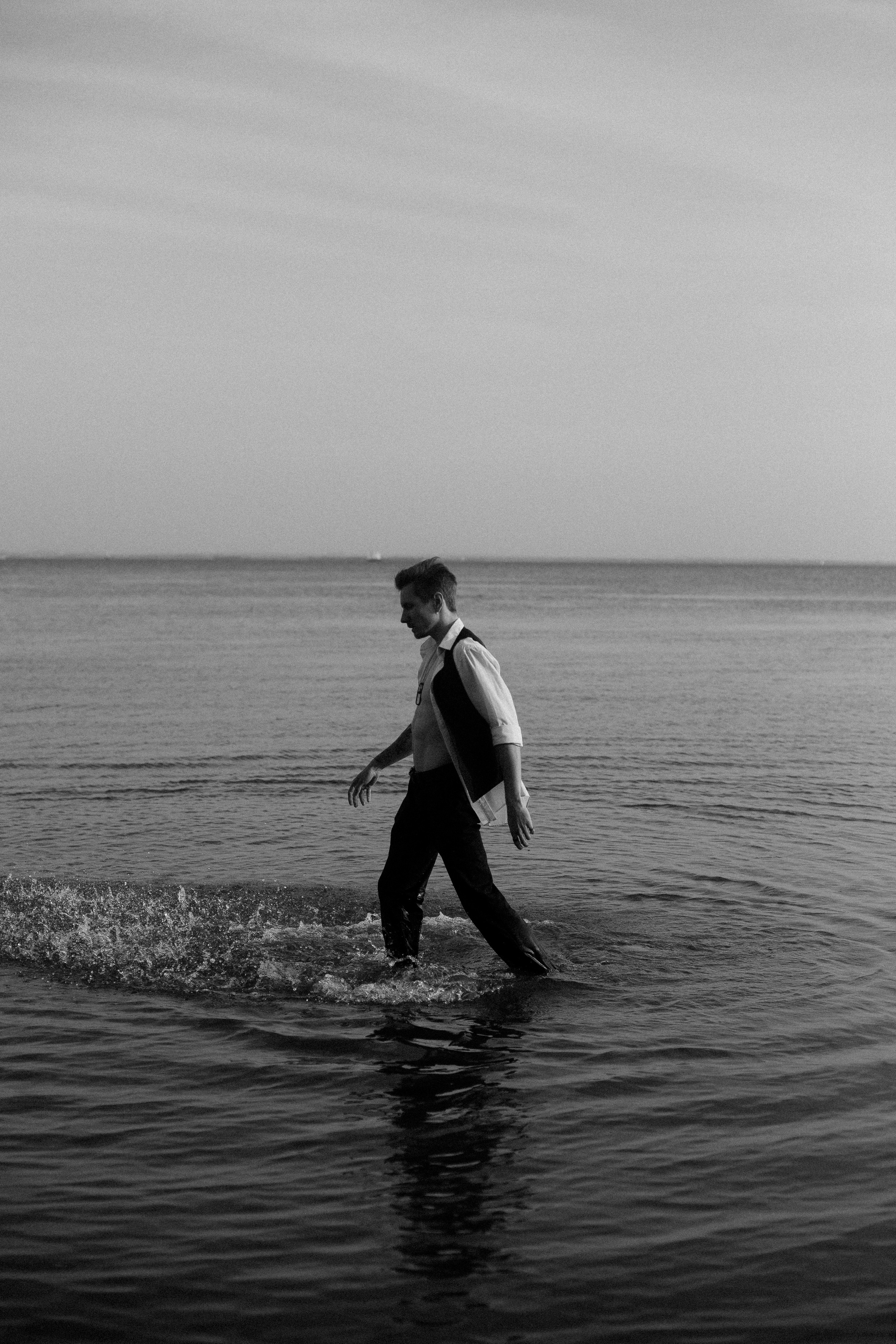 Inst: Md: @cptmarkizi Org: @divine_photoproject