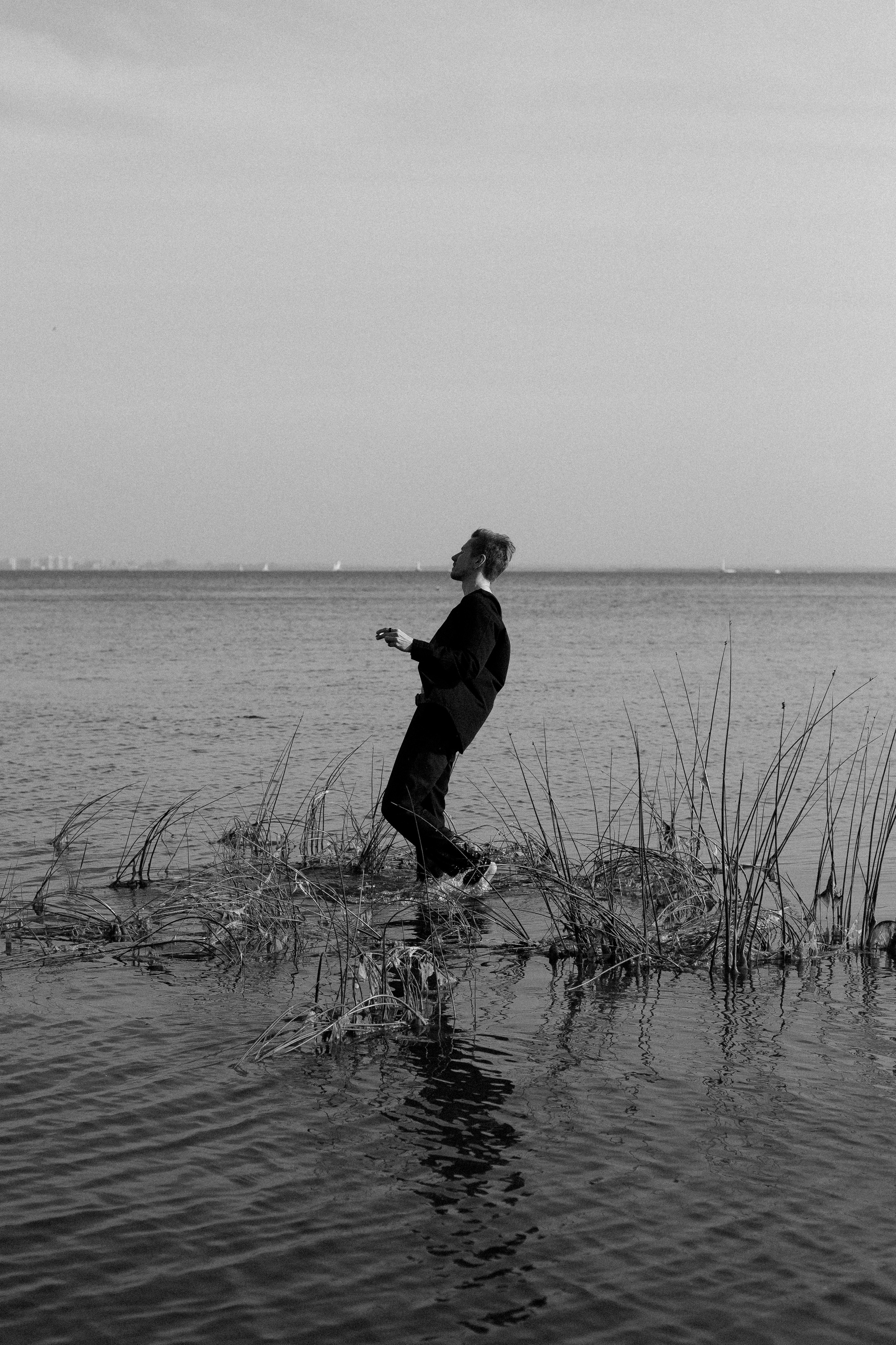 Inst: Md: @cptmarkizi Org: @divine_photoproject