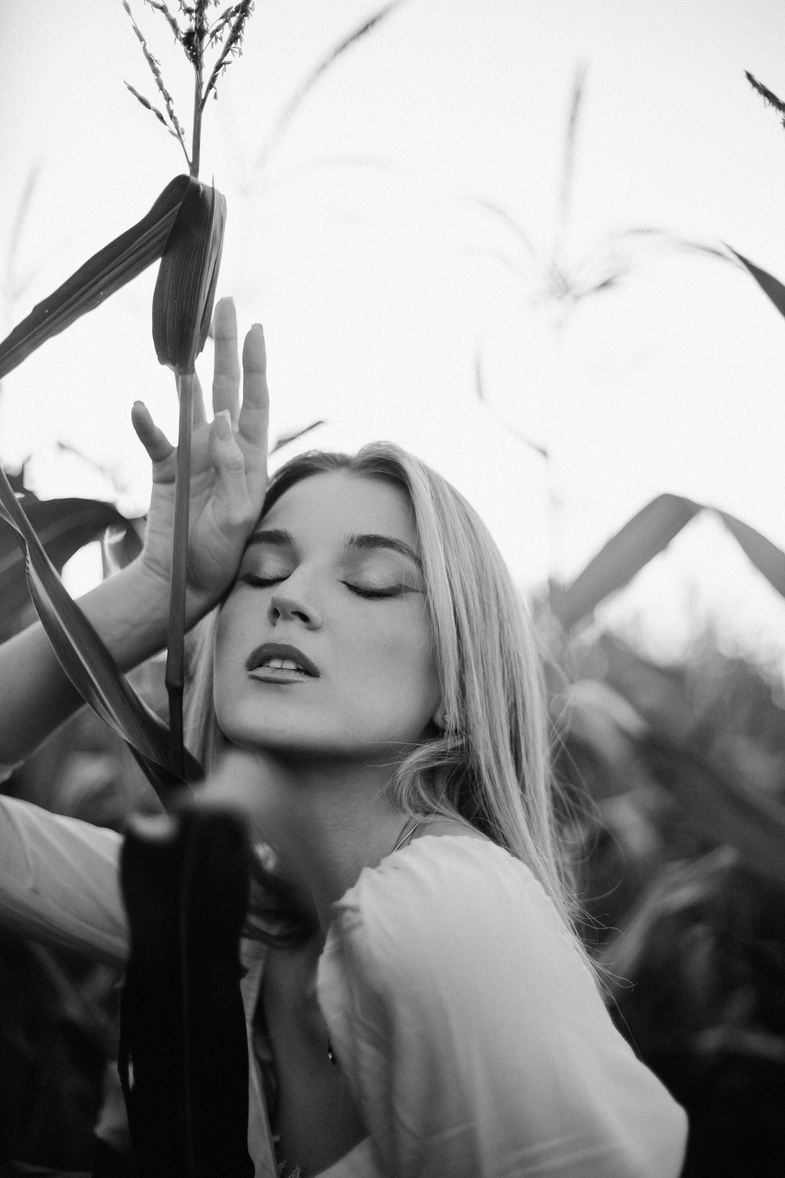 Inst: Md: @ellkomakup_ Mua: @ellkomakup_  Org: @creative_photoday