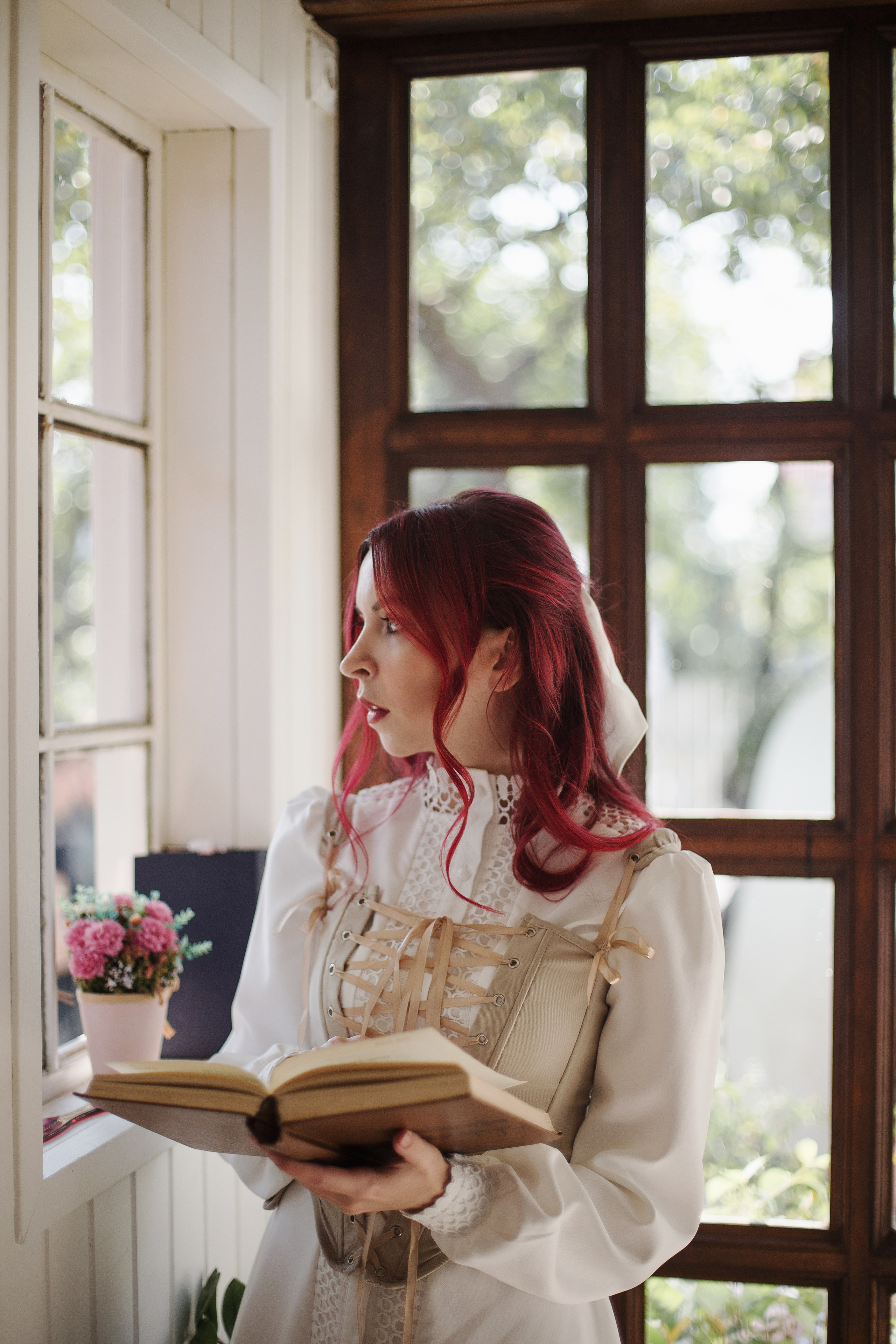 Inst: Md: @rom.viki Mua: @evgenia_makeuphair Org: @creative_photoday Loc: @leonadacha