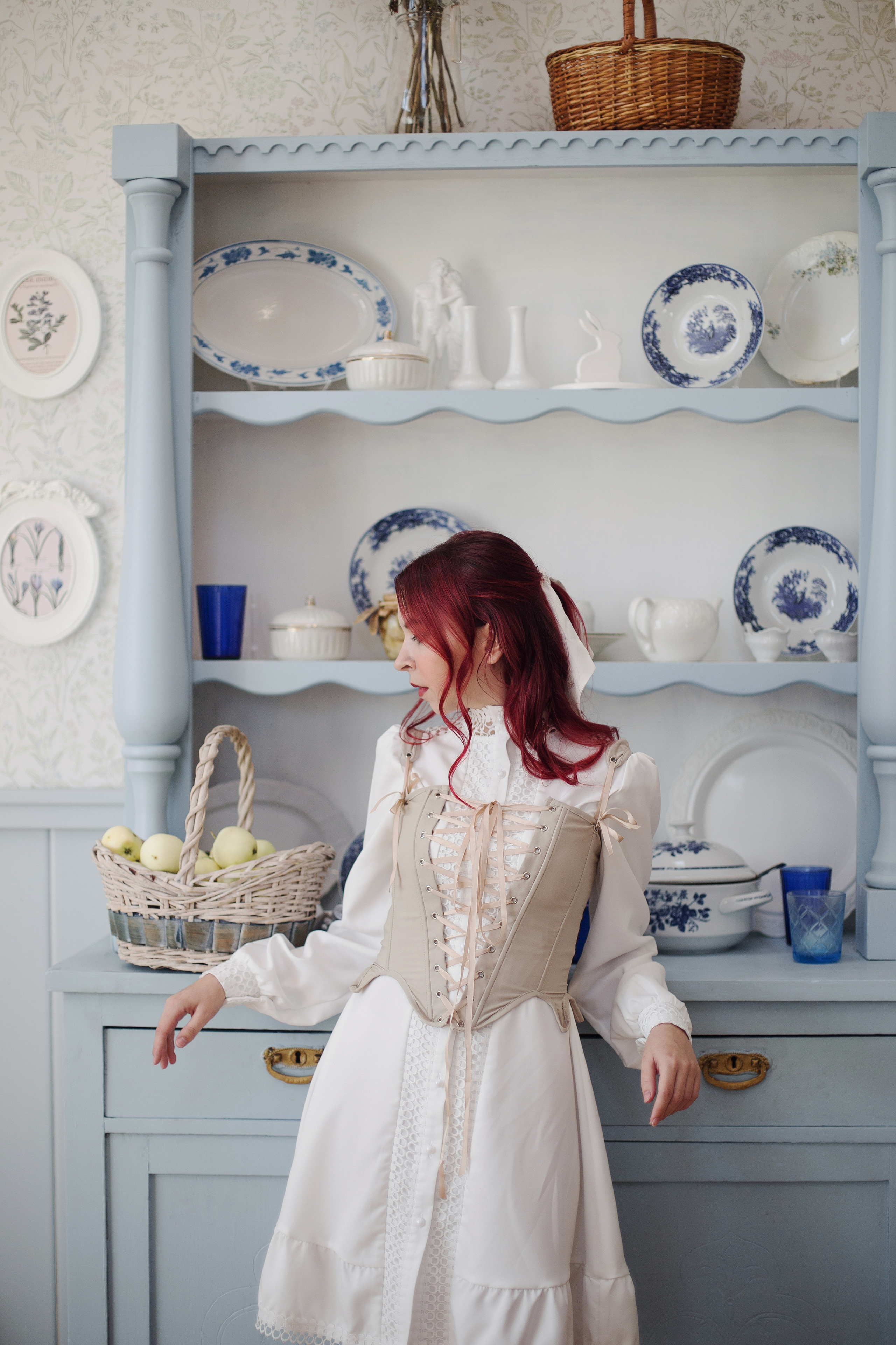 Inst: Md: @rom.viki Mua: @evgenia_makeuphair Org: @creative_photoday Loc: @leonadacha