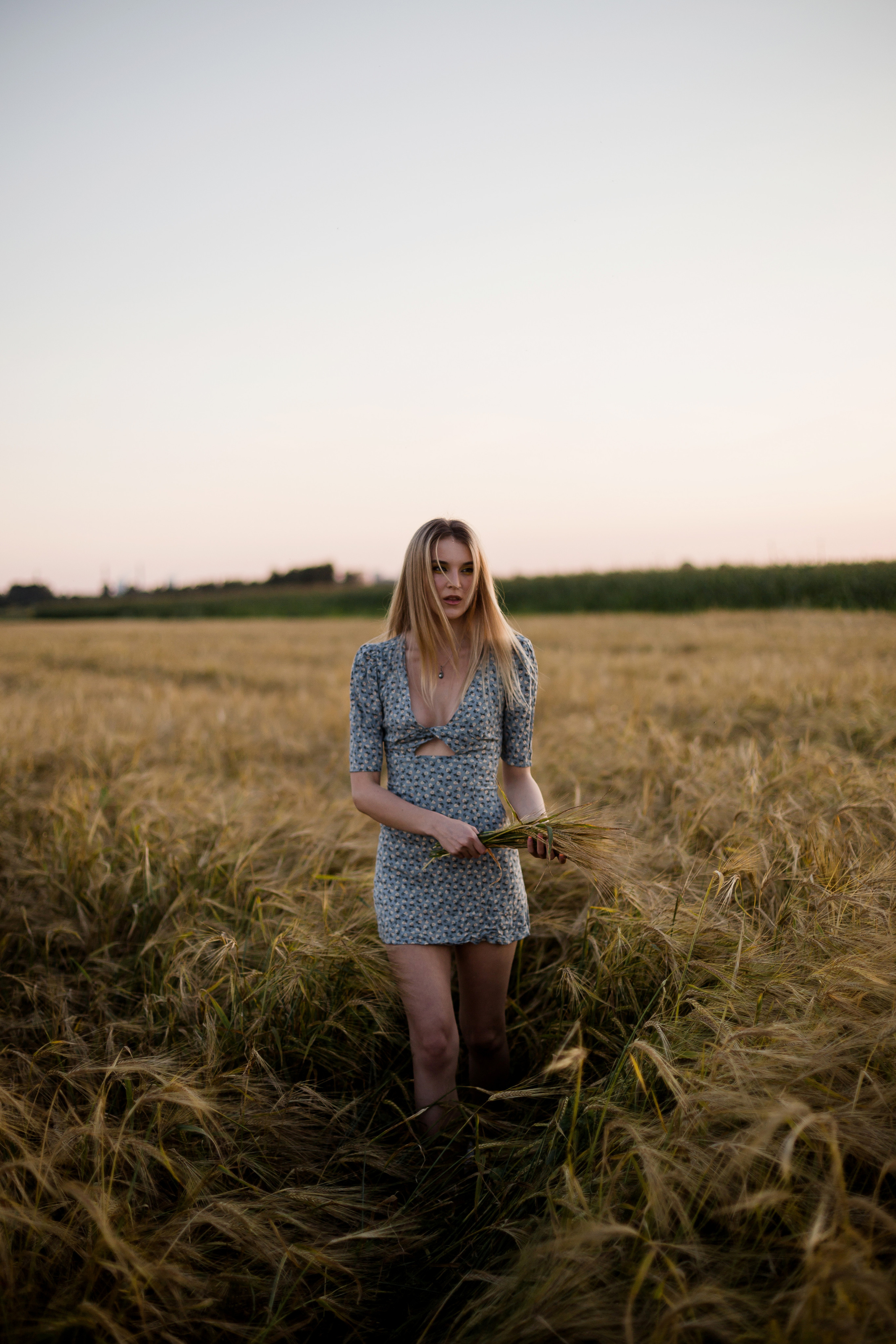 Inst: Md: @ellkomakup_ Mua: @ellkomakup_  Org: @creative_photoday